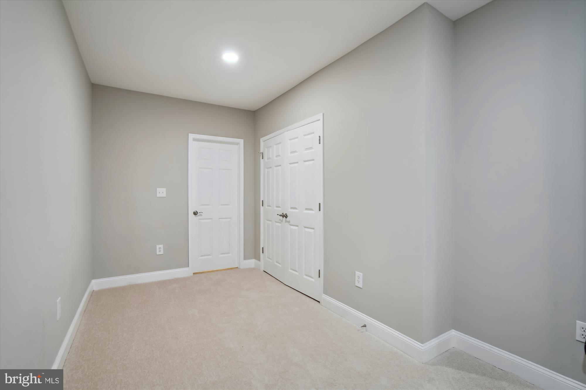 HIGHVIEW THREE - Residential