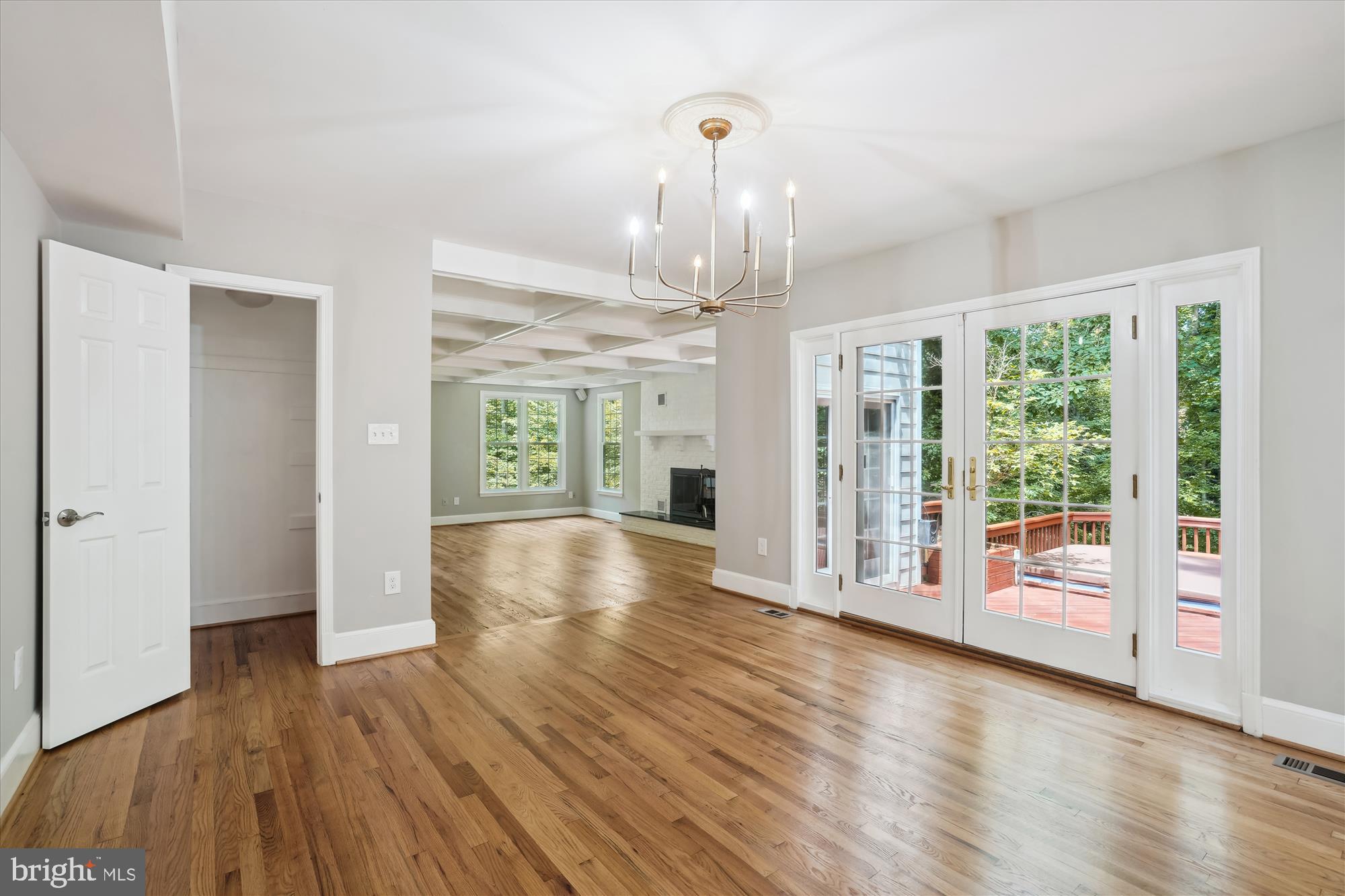 HIGHVIEW THREE - Residential