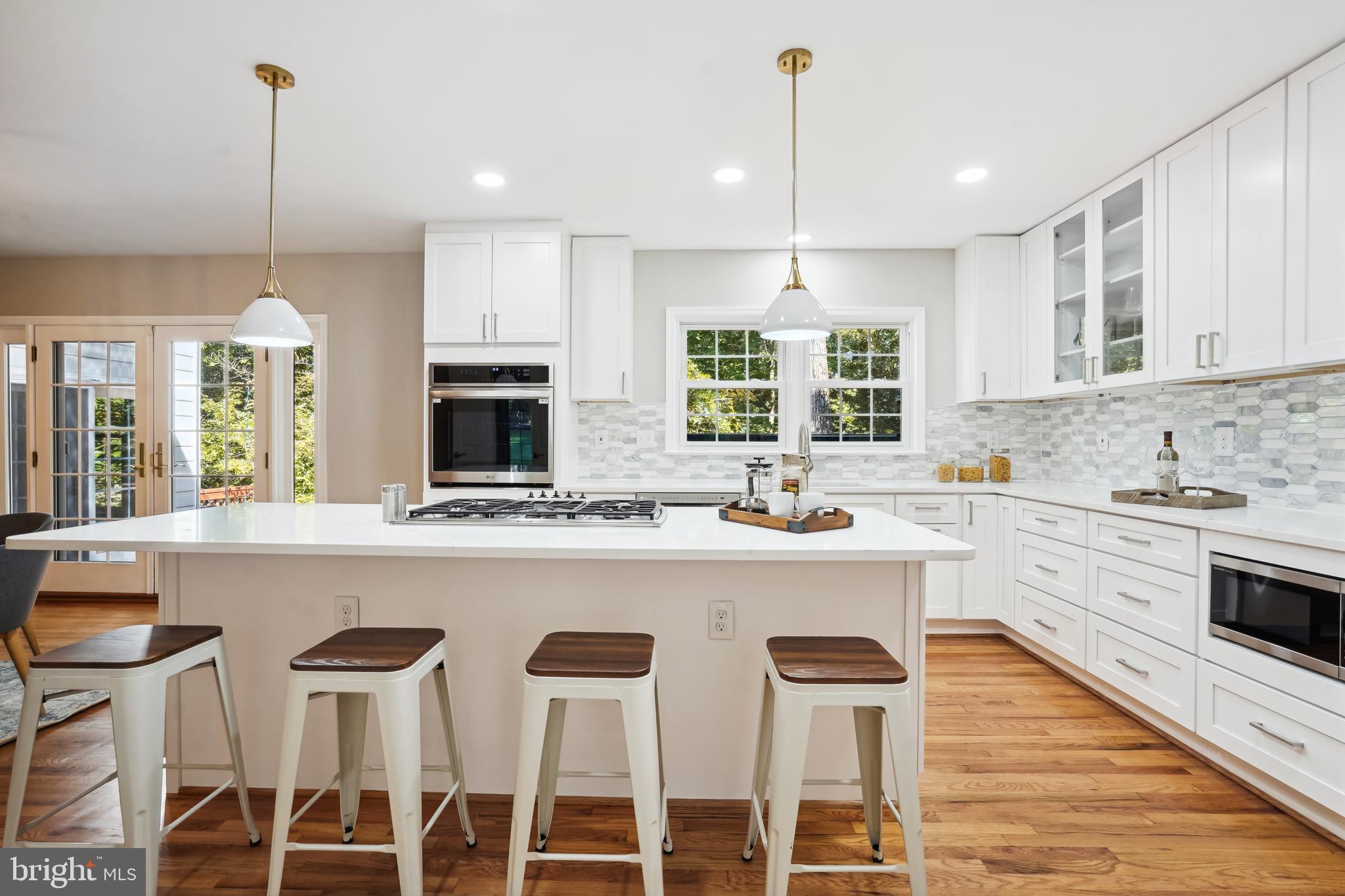 HIGHVIEW THREE - Residential