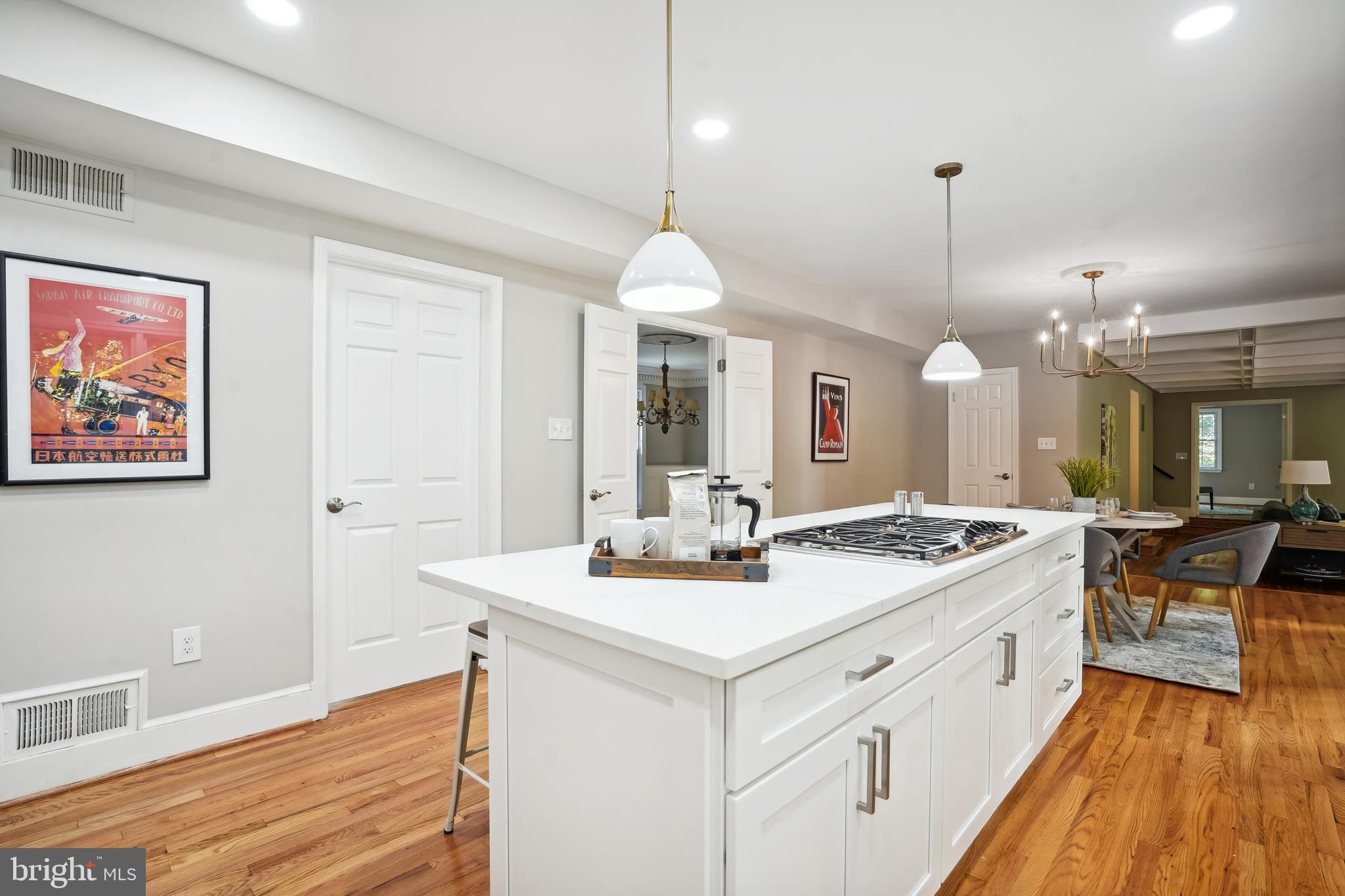 HIGHVIEW THREE - Residential