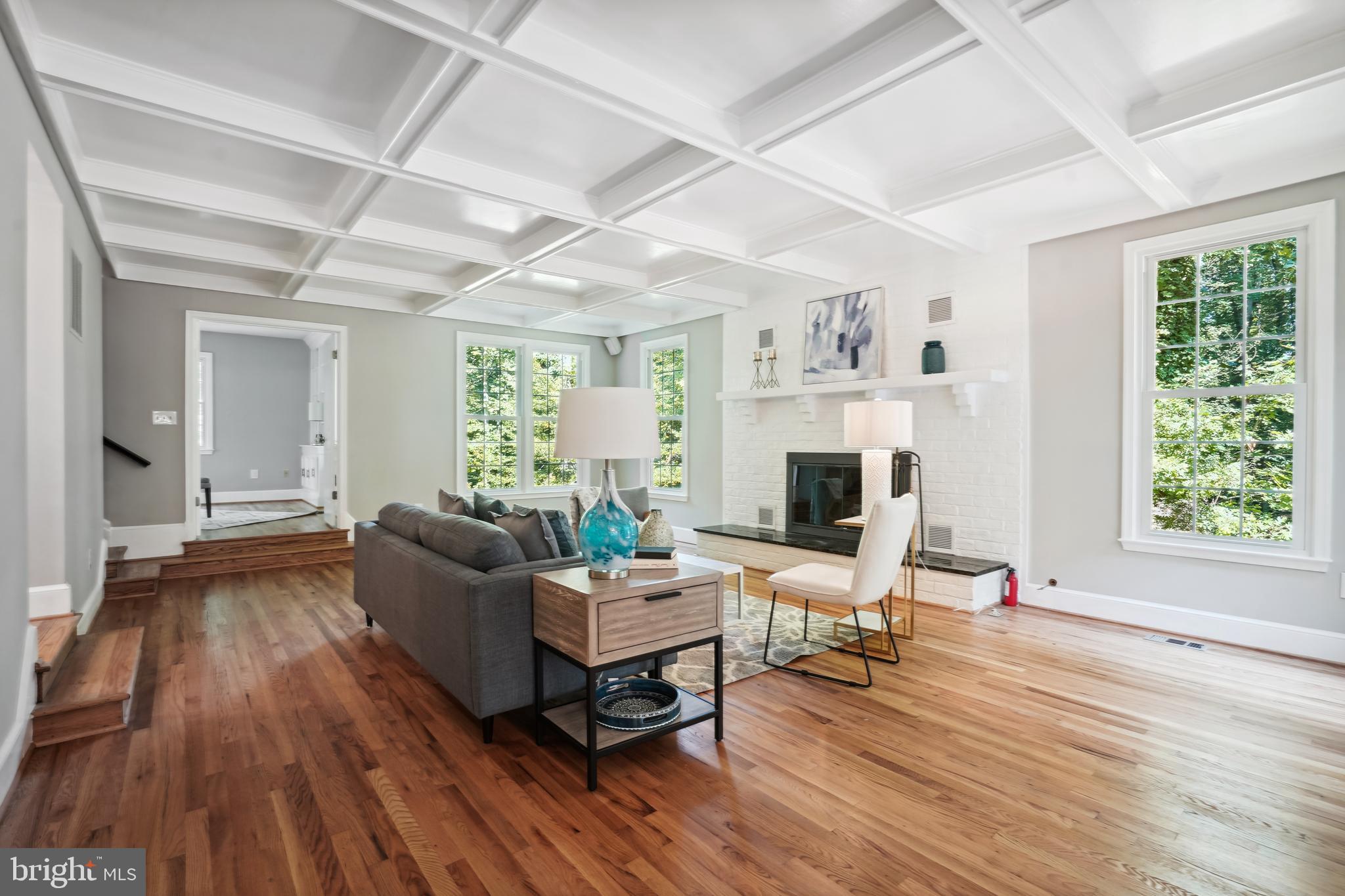 HIGHVIEW THREE - Residential