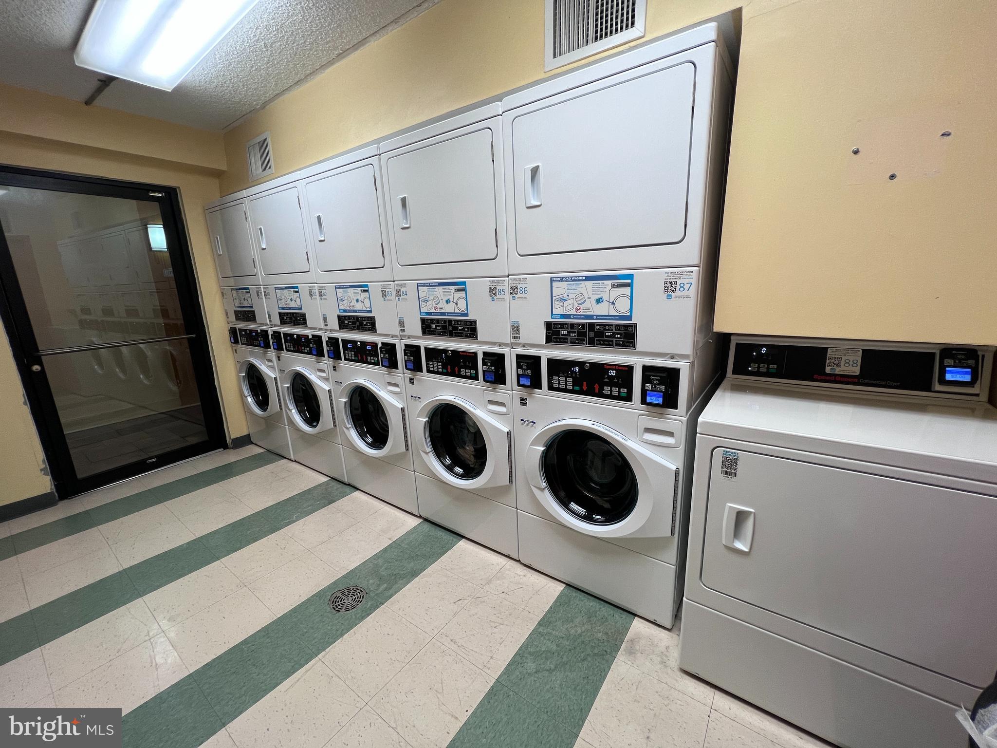 WEST END CONDOS - Residential Lease