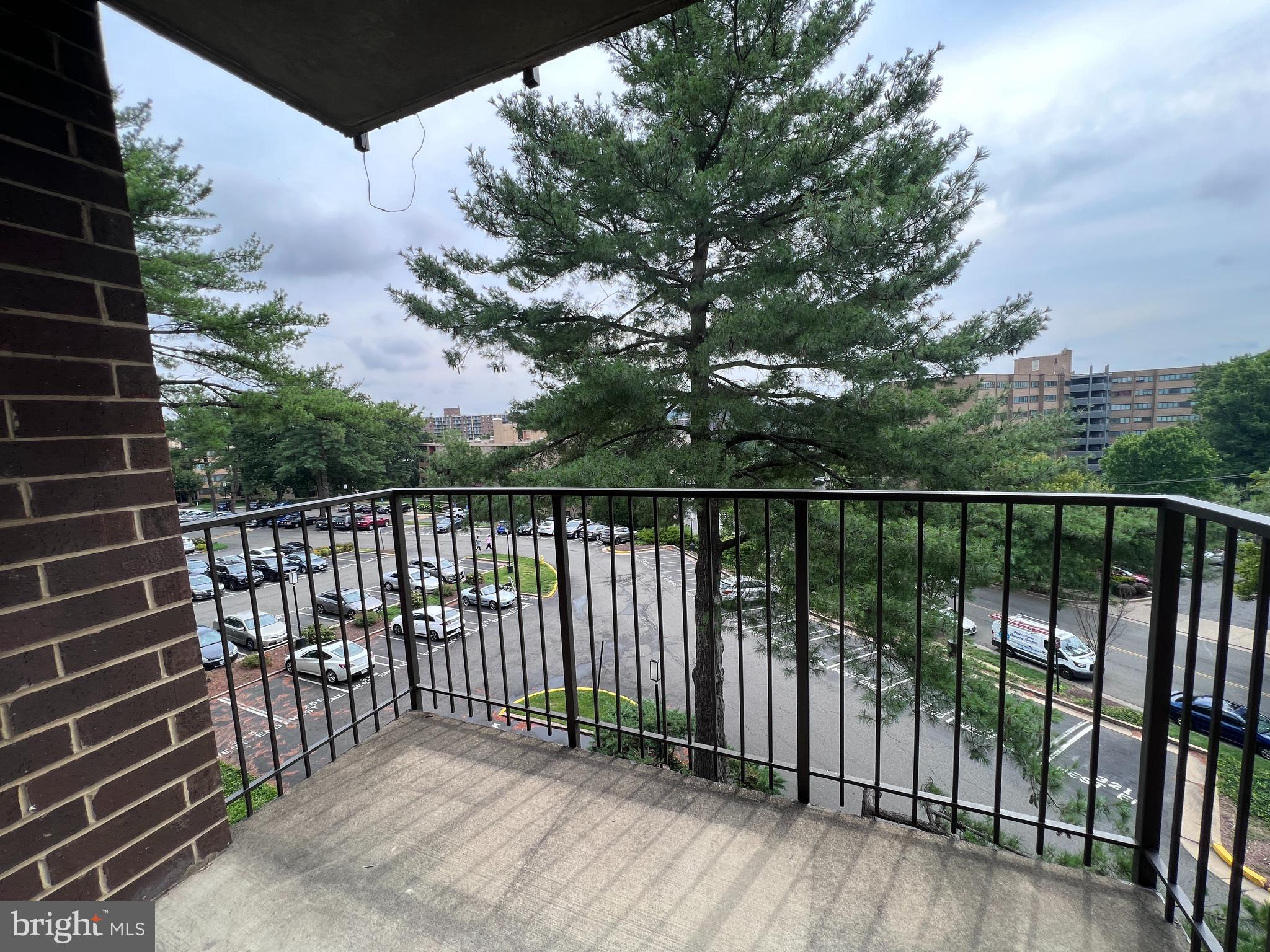 WEST END CONDOS - Residential Lease