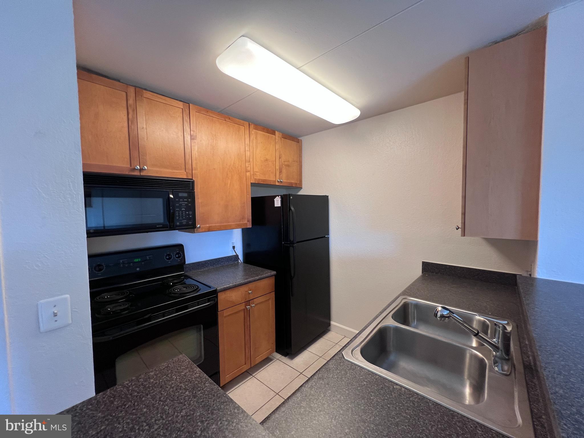 WEST END CONDOS - Residential Lease