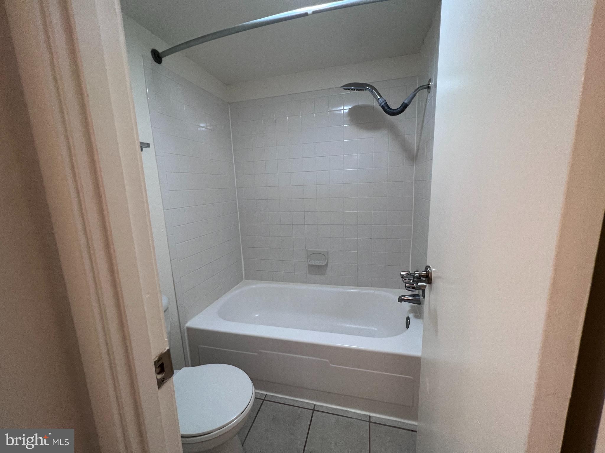 WEST END CONDOS - Residential Lease