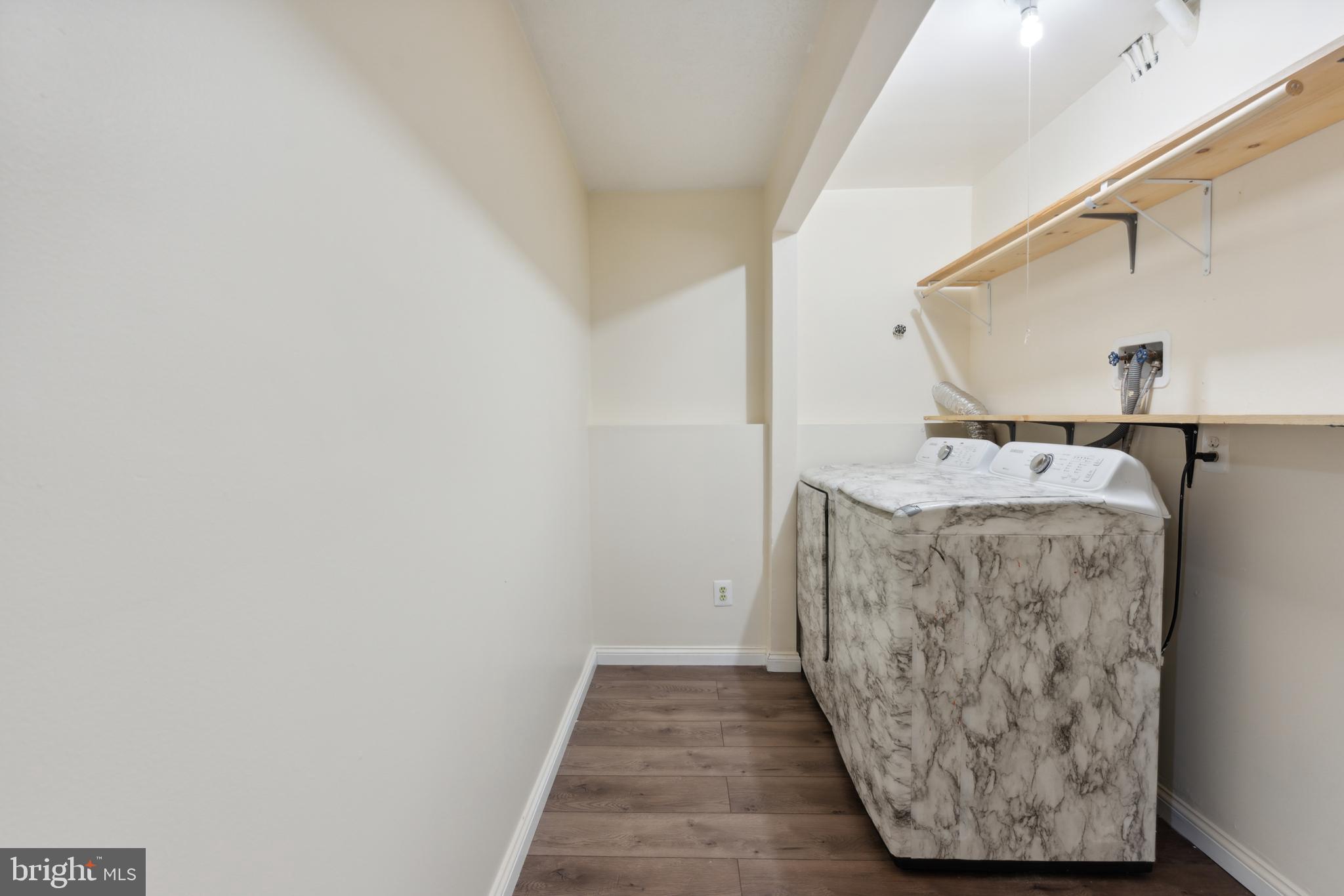 STAFFORD MEWS - Residential