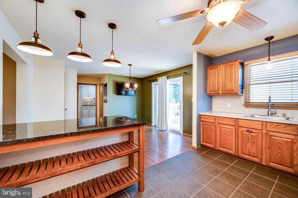 LIMESTONE VILLAGE - Residential