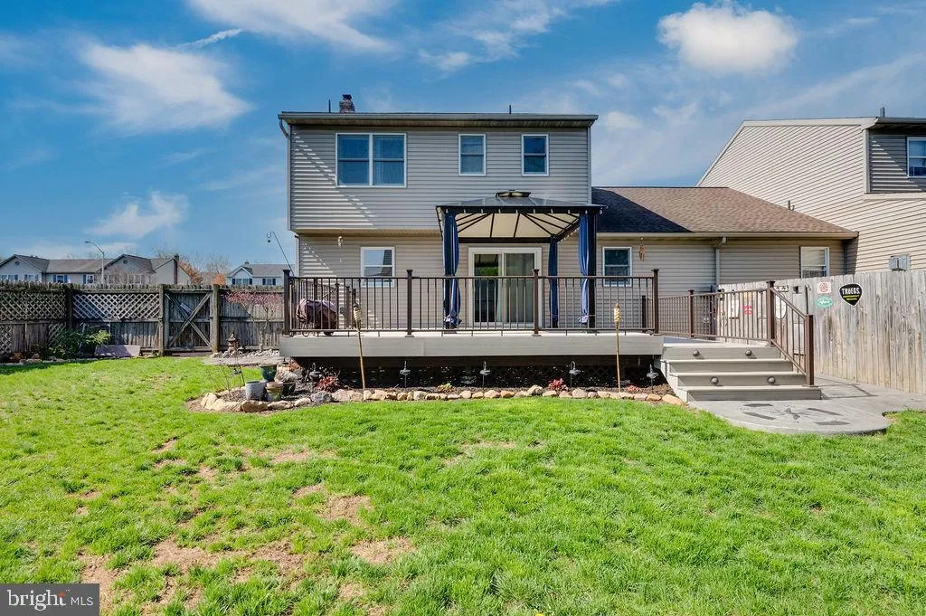 Fleetwood, Pennsylvania 19522, United States, 3 Bedrooms Bedrooms, ,3 BathroomsBathrooms,Residential,Pending,114027