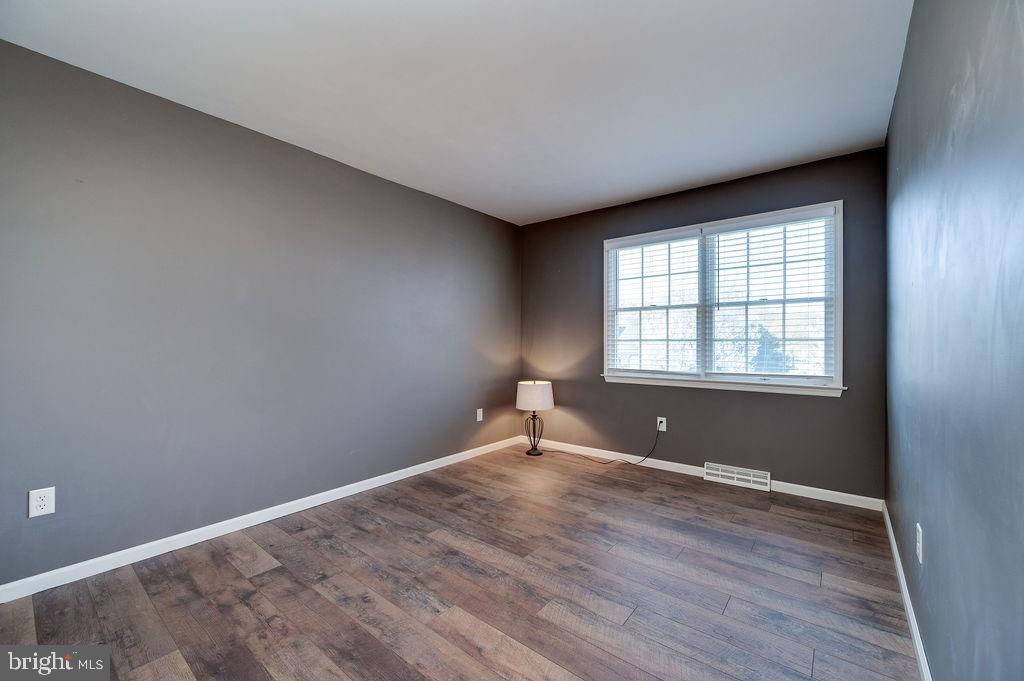 LIMESTONE VILLAGE - Residential