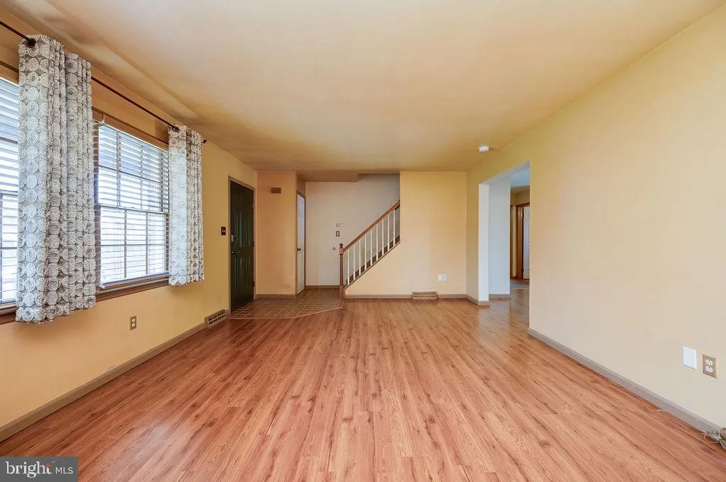 Fleetwood, Pennsylvania 19522, United States, 3 Bedrooms Bedrooms, ,3 BathroomsBathrooms,Residential,Pending,114027