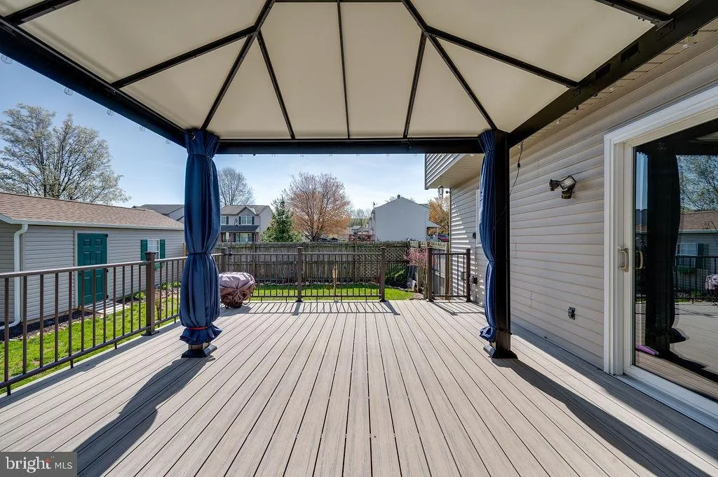 Fleetwood, Pennsylvania 19522, United States, 3 Bedrooms Bedrooms, ,3 BathroomsBathrooms,Residential,Pending,114027