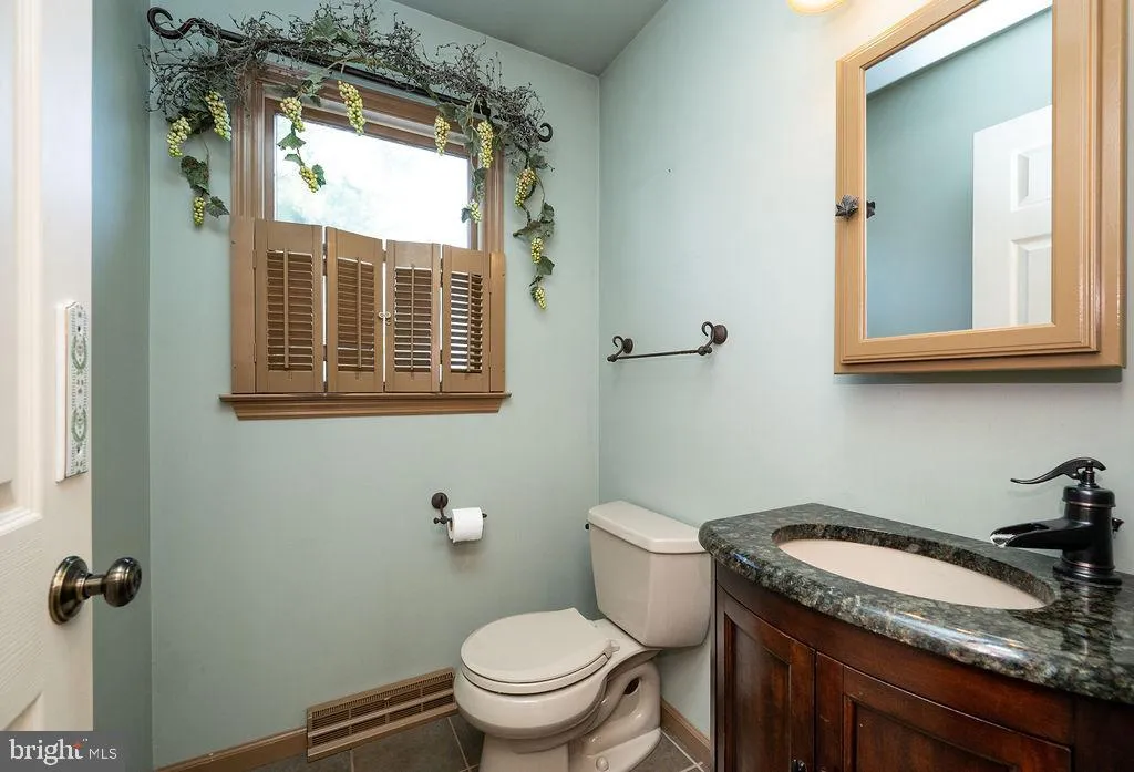 Fleetwood, Pennsylvania 19522, United States, 3 Bedrooms Bedrooms, ,3 BathroomsBathrooms,Residential,Pending,114027