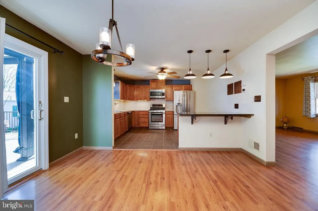 Fleetwood, Pennsylvania 19522, United States, 3 Bedrooms Bedrooms, ,3 BathroomsBathrooms,Residential,Pending,114027