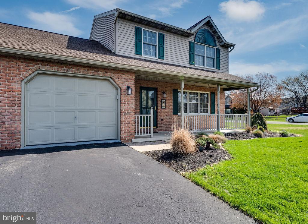 LIMESTONE VILLAGE - Residential