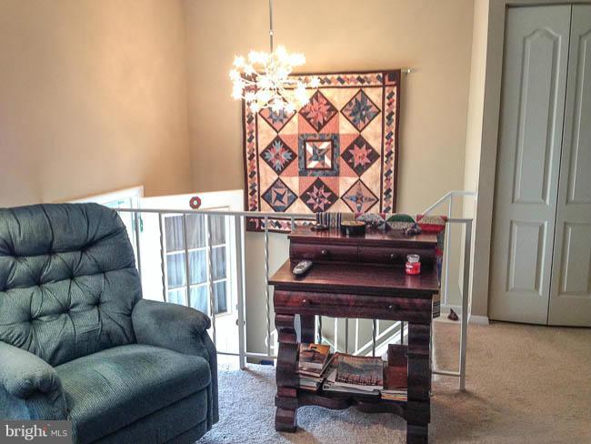 CARLTON SQUARE - Residential