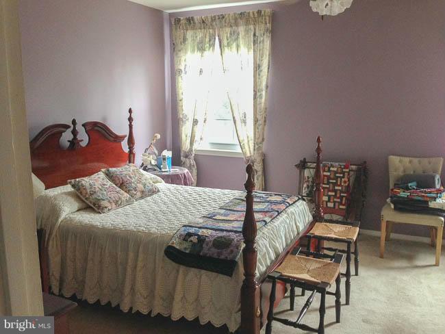 CARLTON SQUARE - Residential