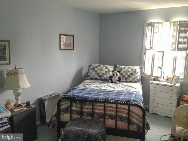 CARLTON SQUARE - Residential