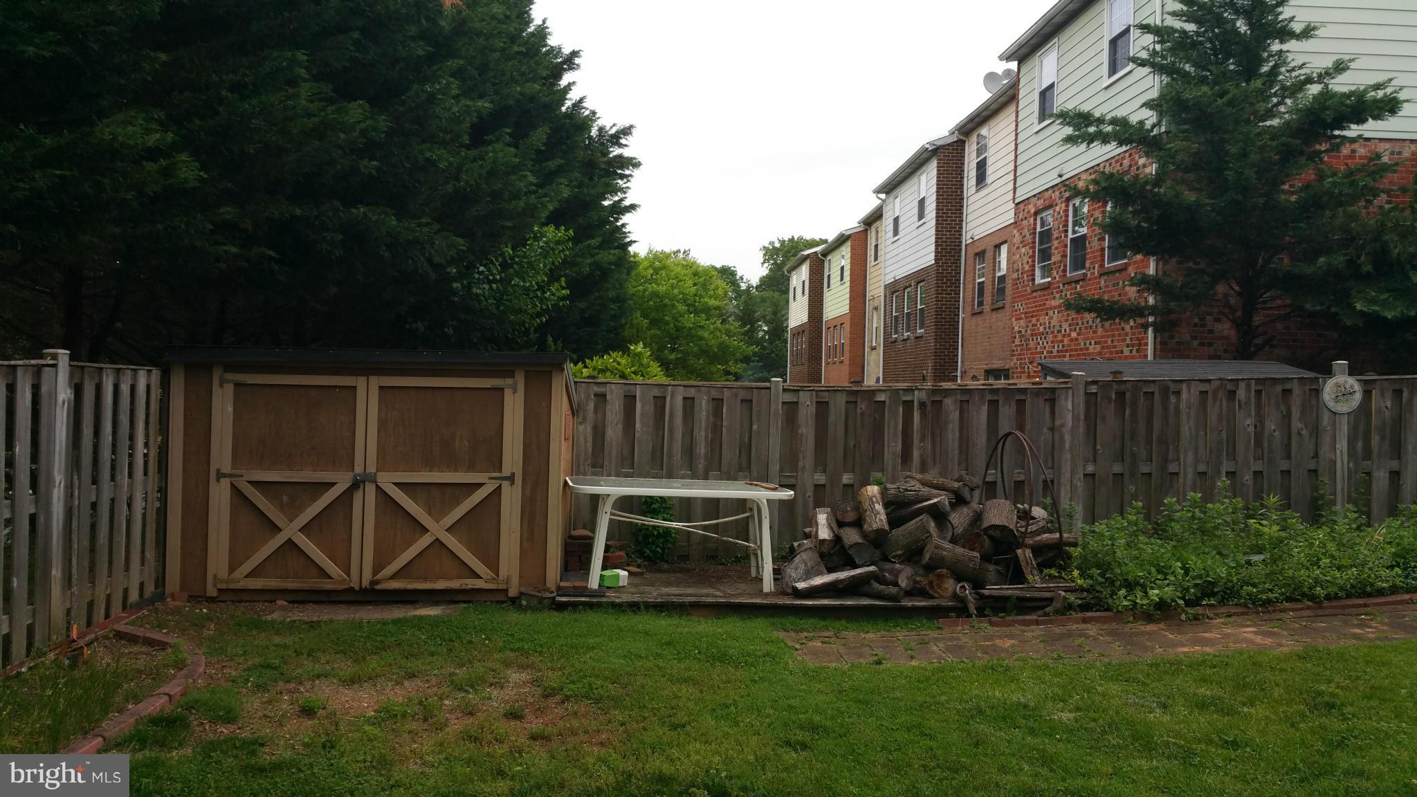 CARLTON SQUARE - Residential