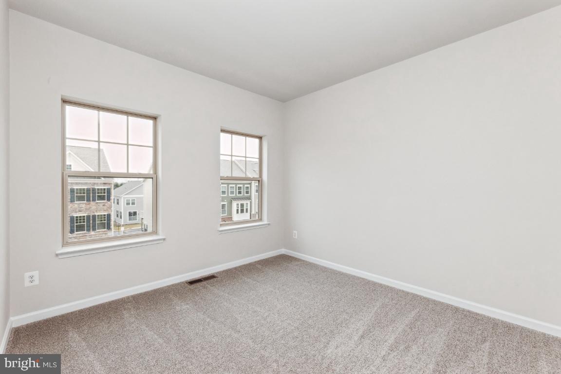 JEFFERSON SQUARE - Residential