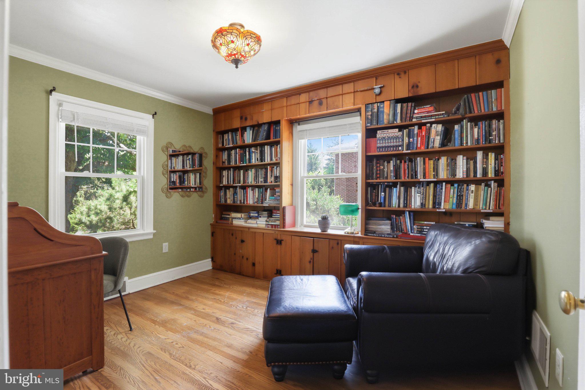 983 BROCKIE LANE