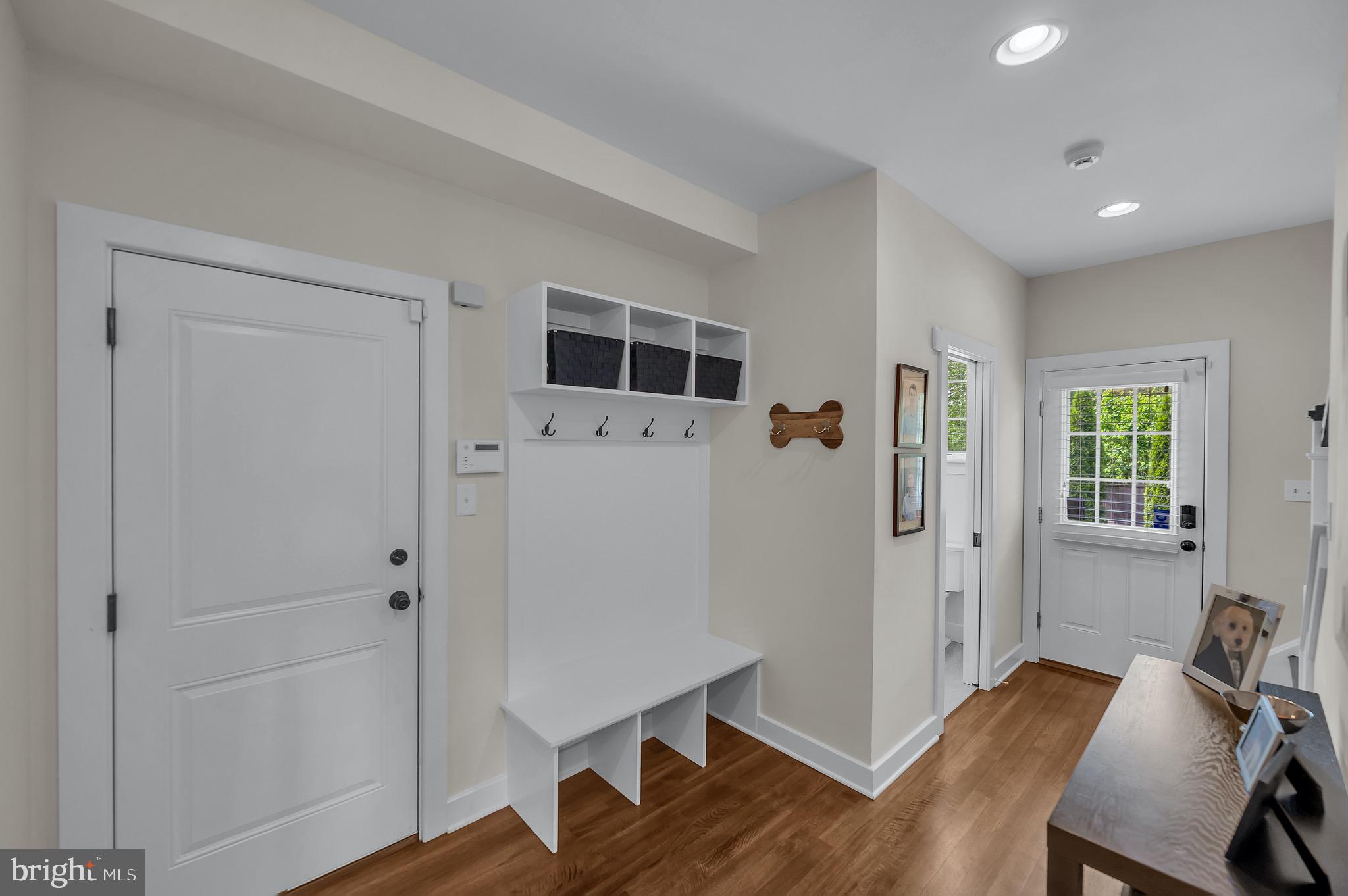 GLADWYNE - Residential