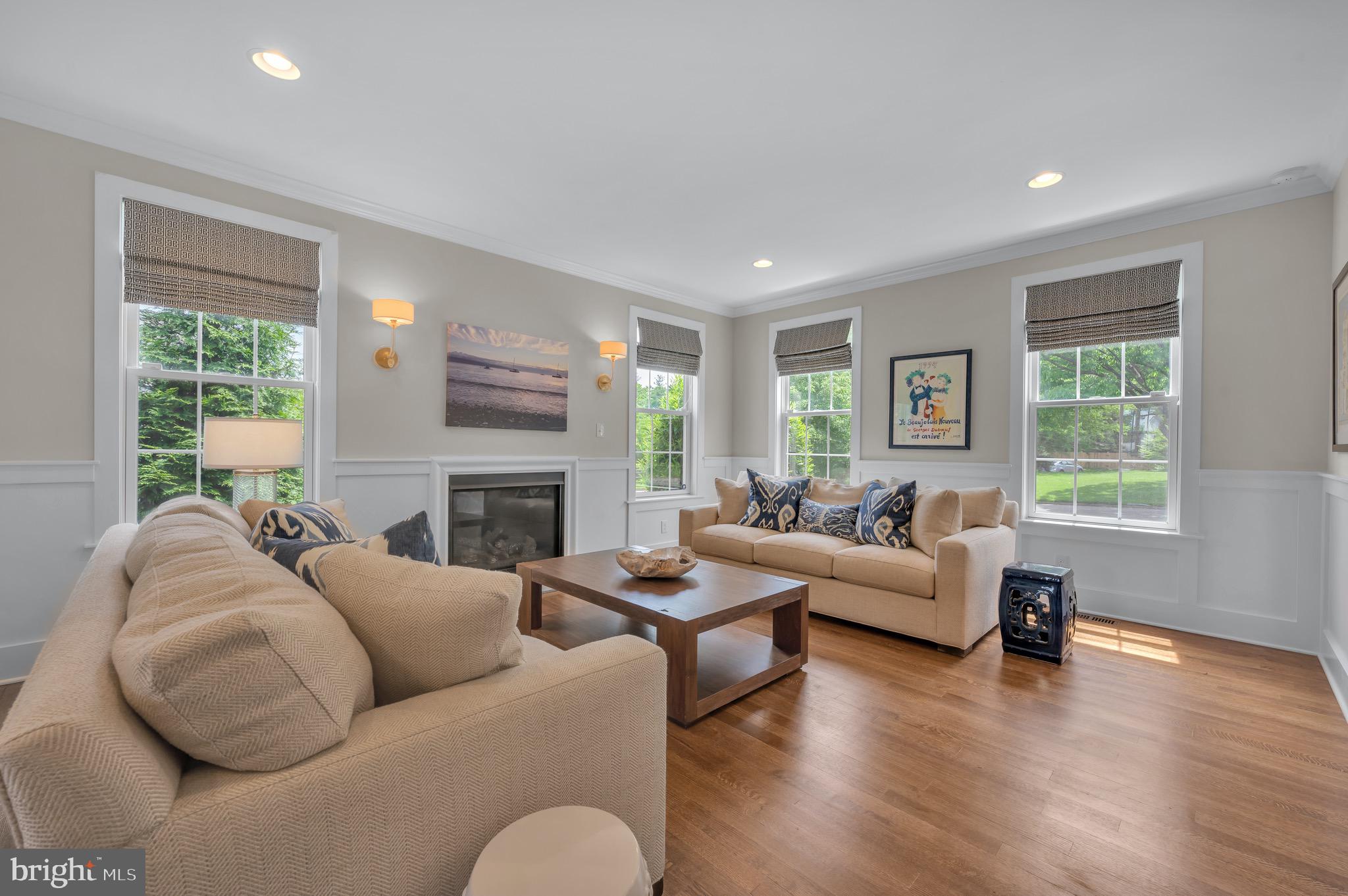 GLADWYNE - Residential