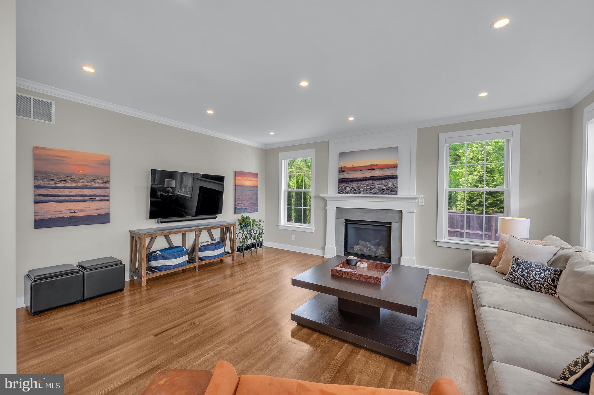 GLADWYNE - Residential