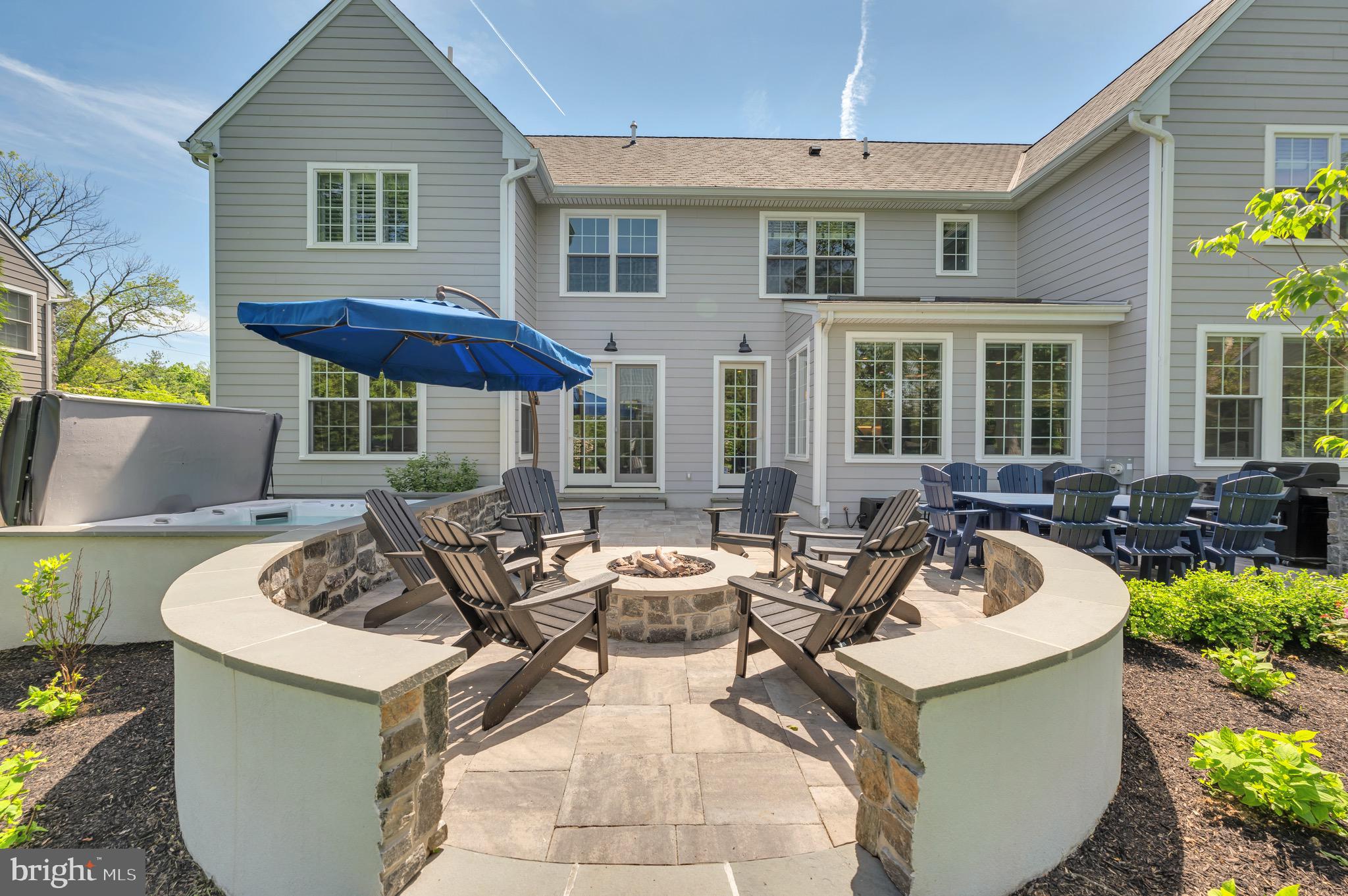 GLADWYNE - Residential