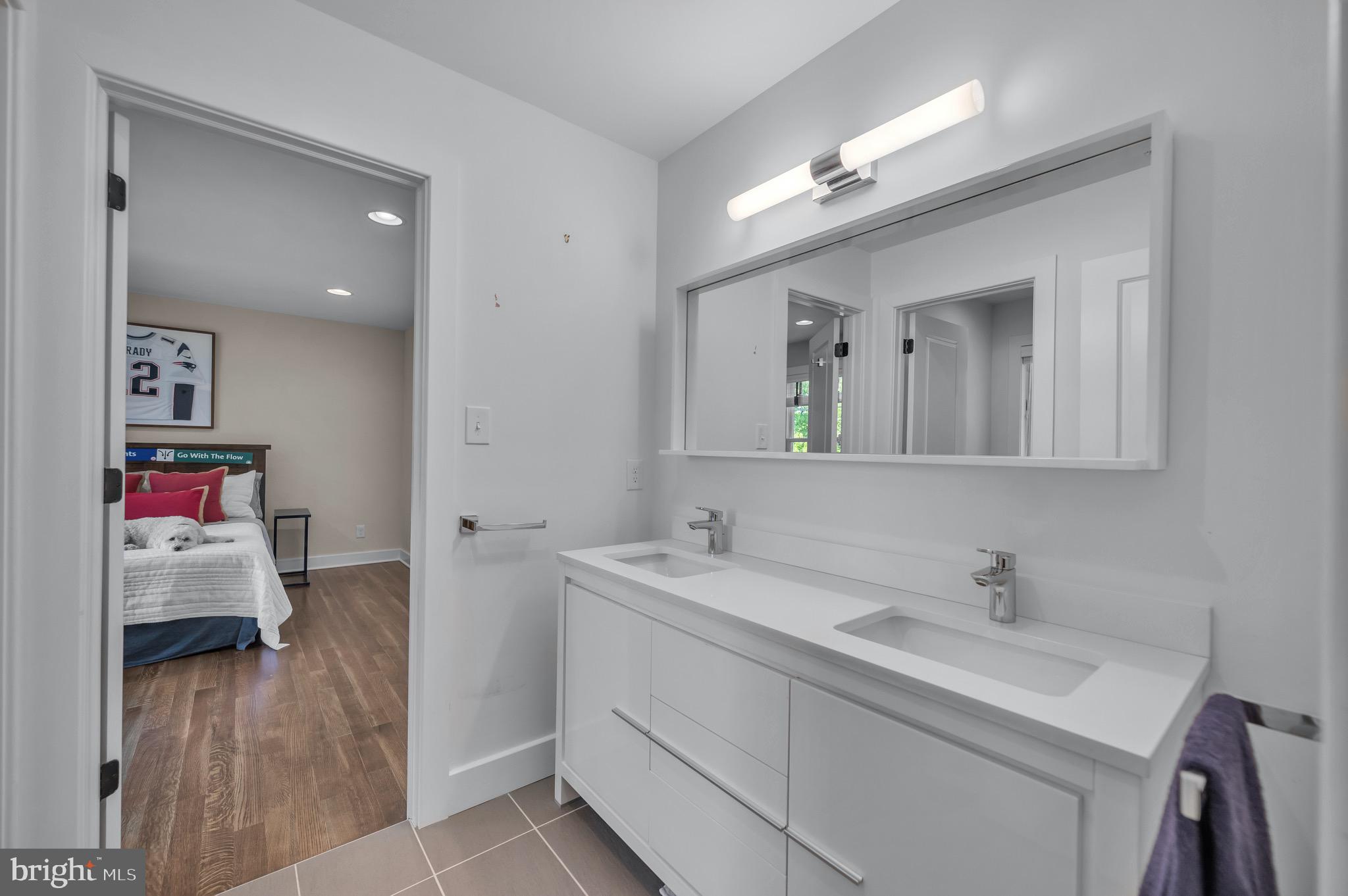 GLADWYNE - Residential