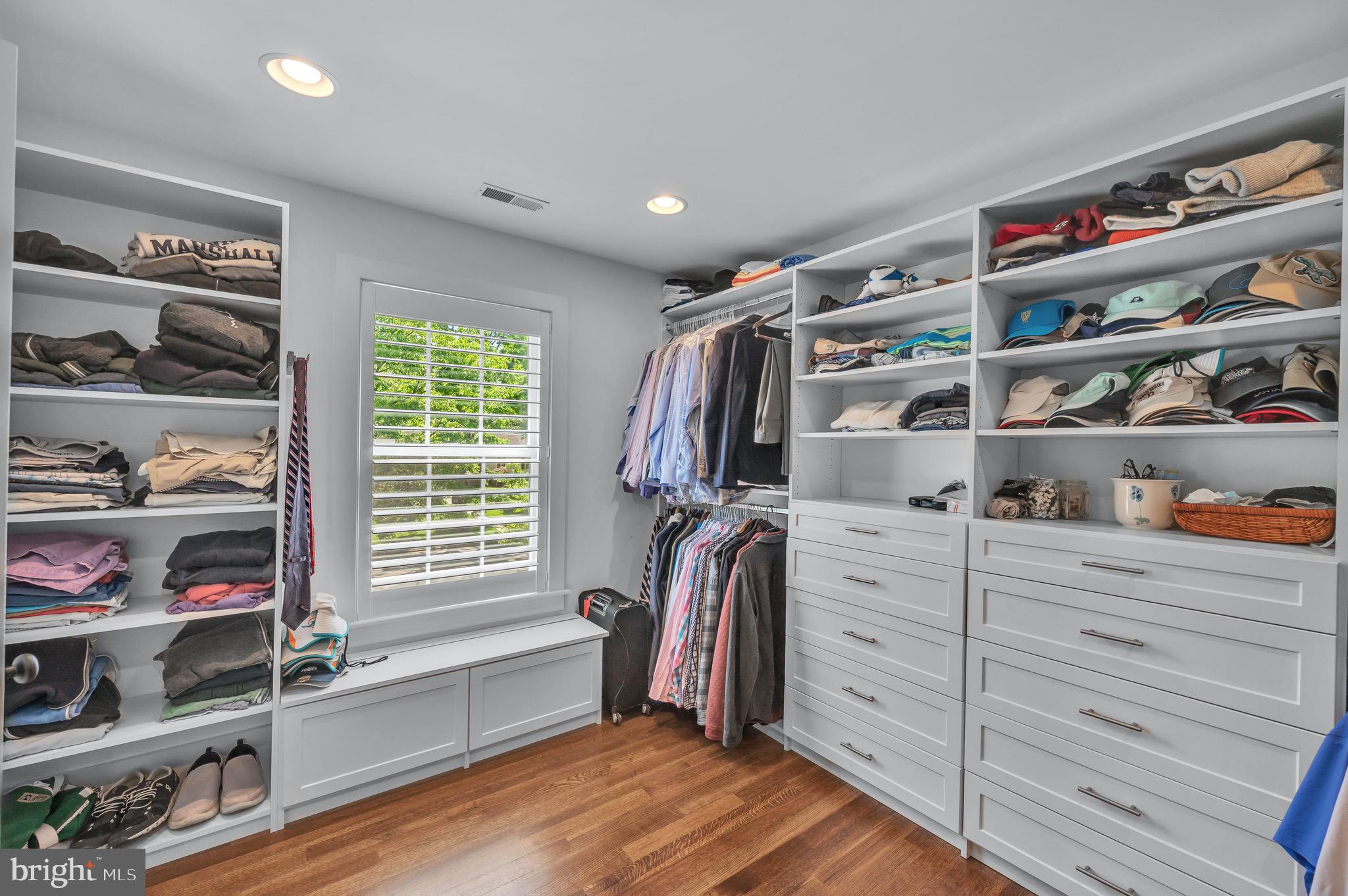 GLADWYNE - Residential