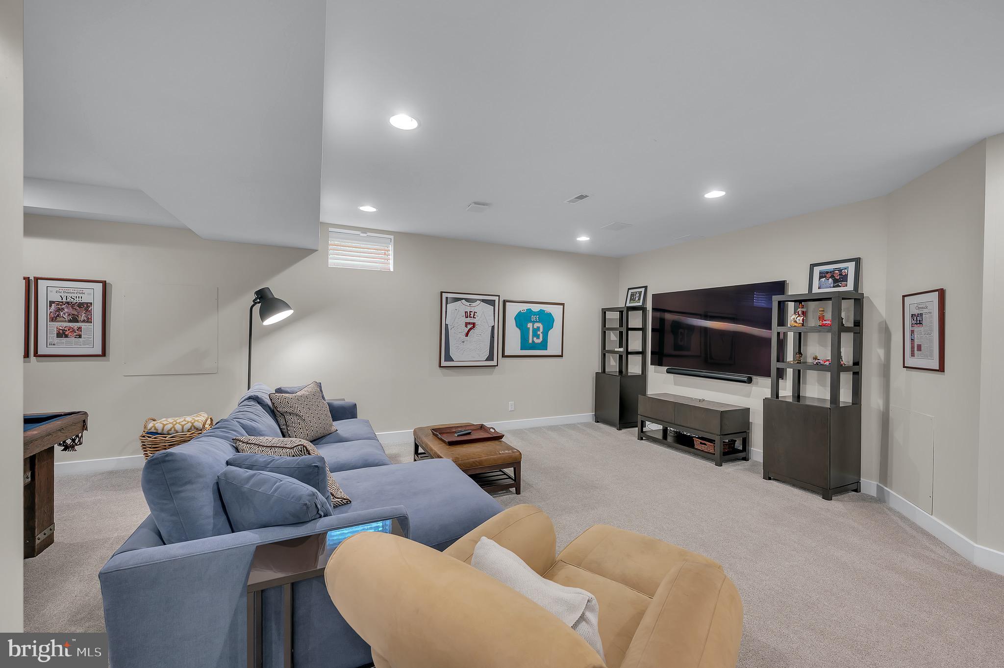 GLADWYNE - Residential