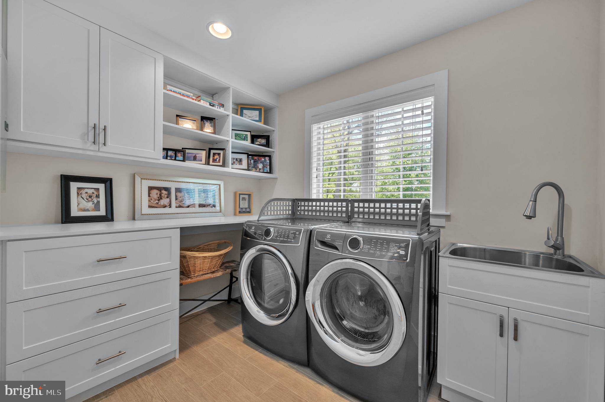 GLADWYNE - Residential