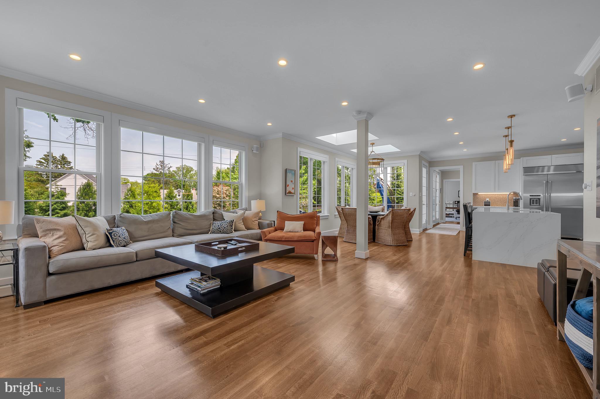 GLADWYNE - Residential