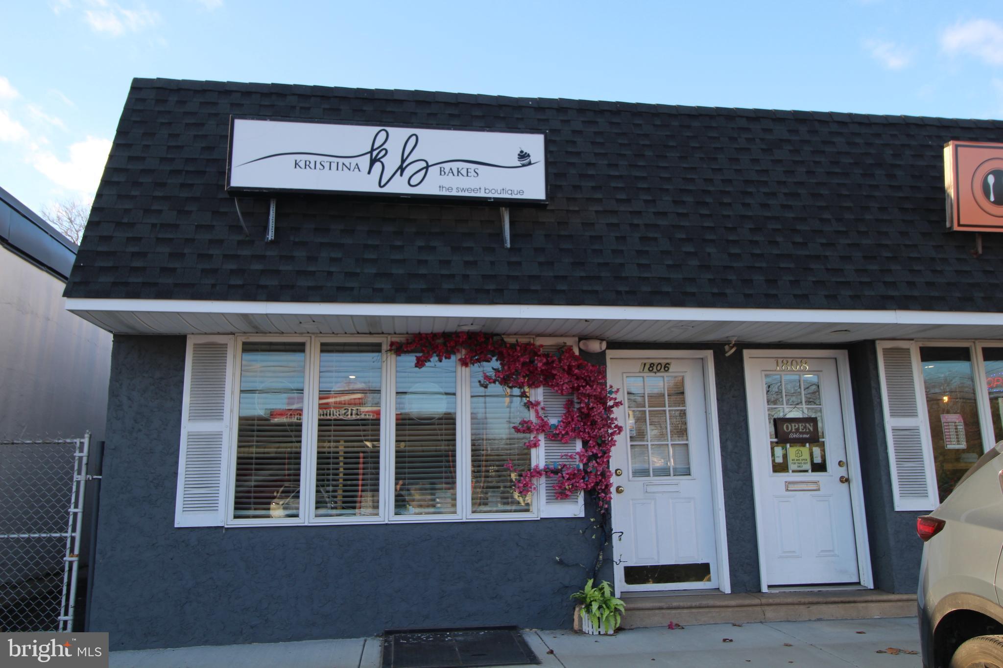 Business only for sale. No real estate is included. Successful bakery in an excellent location for sale. All equipment is included. All equipment is owned by Seller, nothing is leased. Lease is in place and expires November 2025. Full list of inclusions can be found in the documents section. Currently leased the space at $1,485.26/ per month.