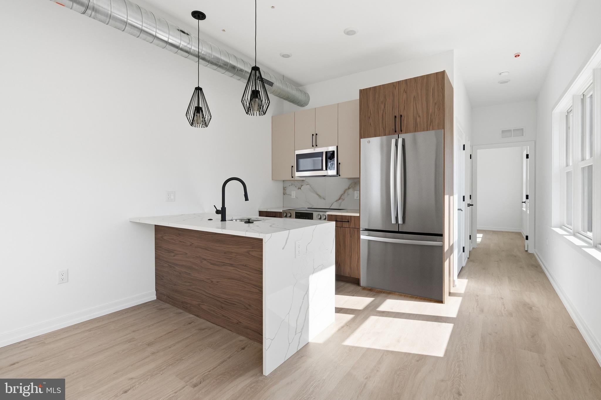 209 NEW STREET 6C