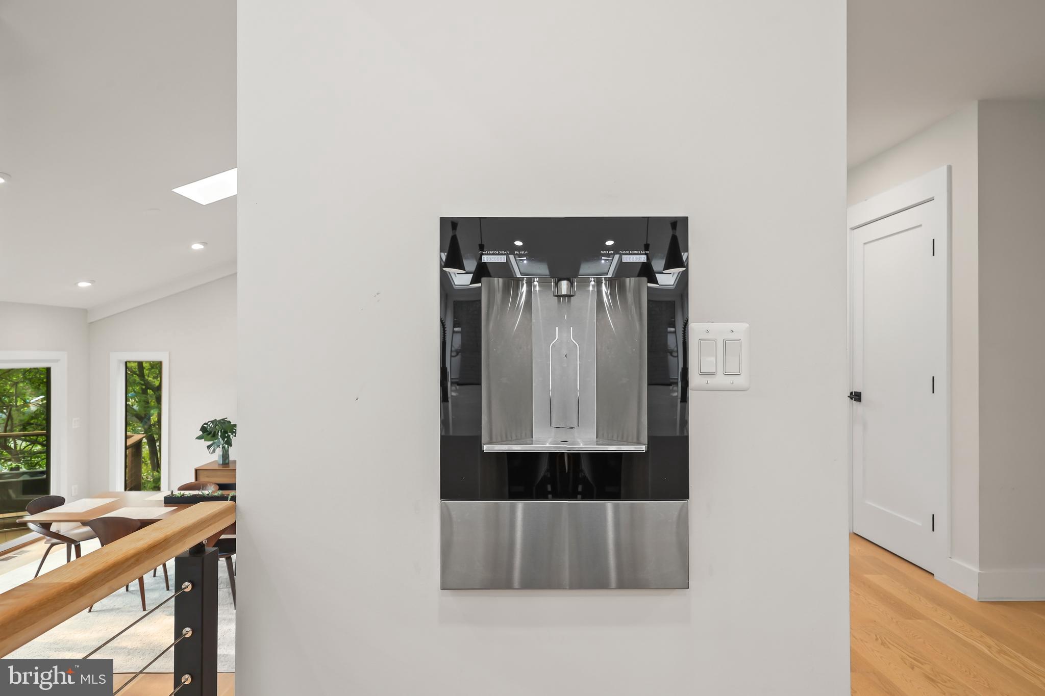 RESTON - Residential