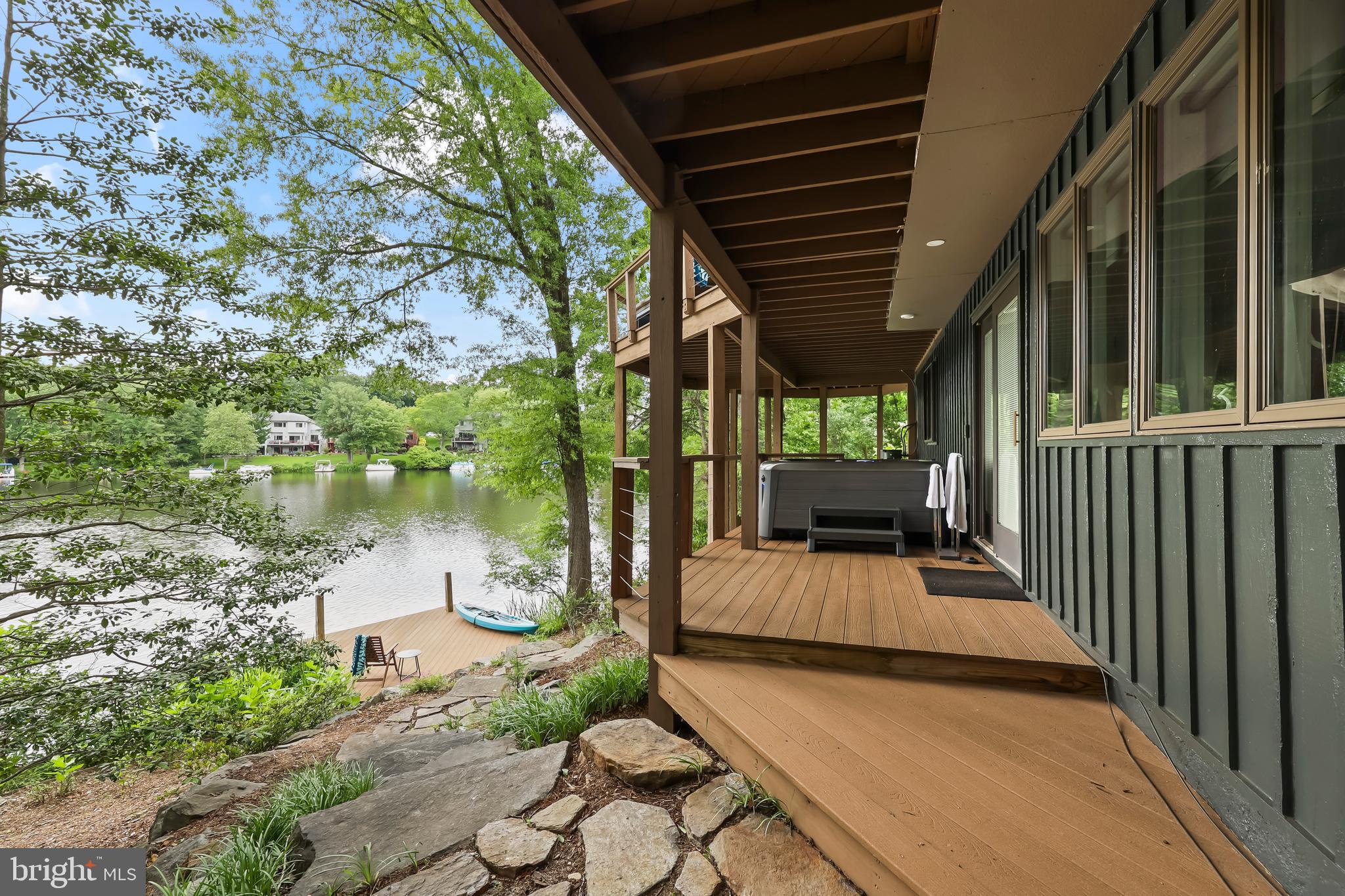 RESTON - Residential