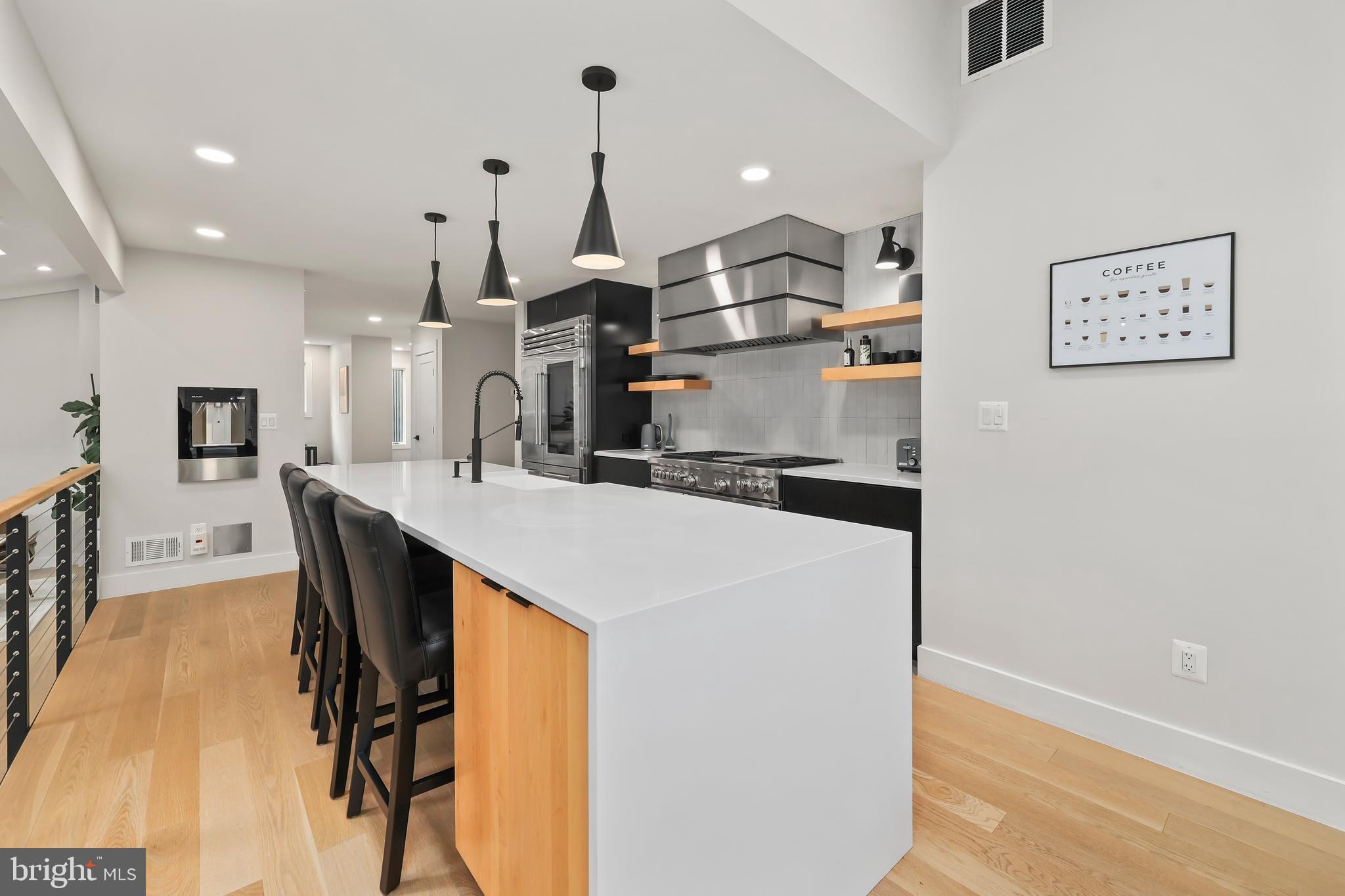 RESTON - Residential