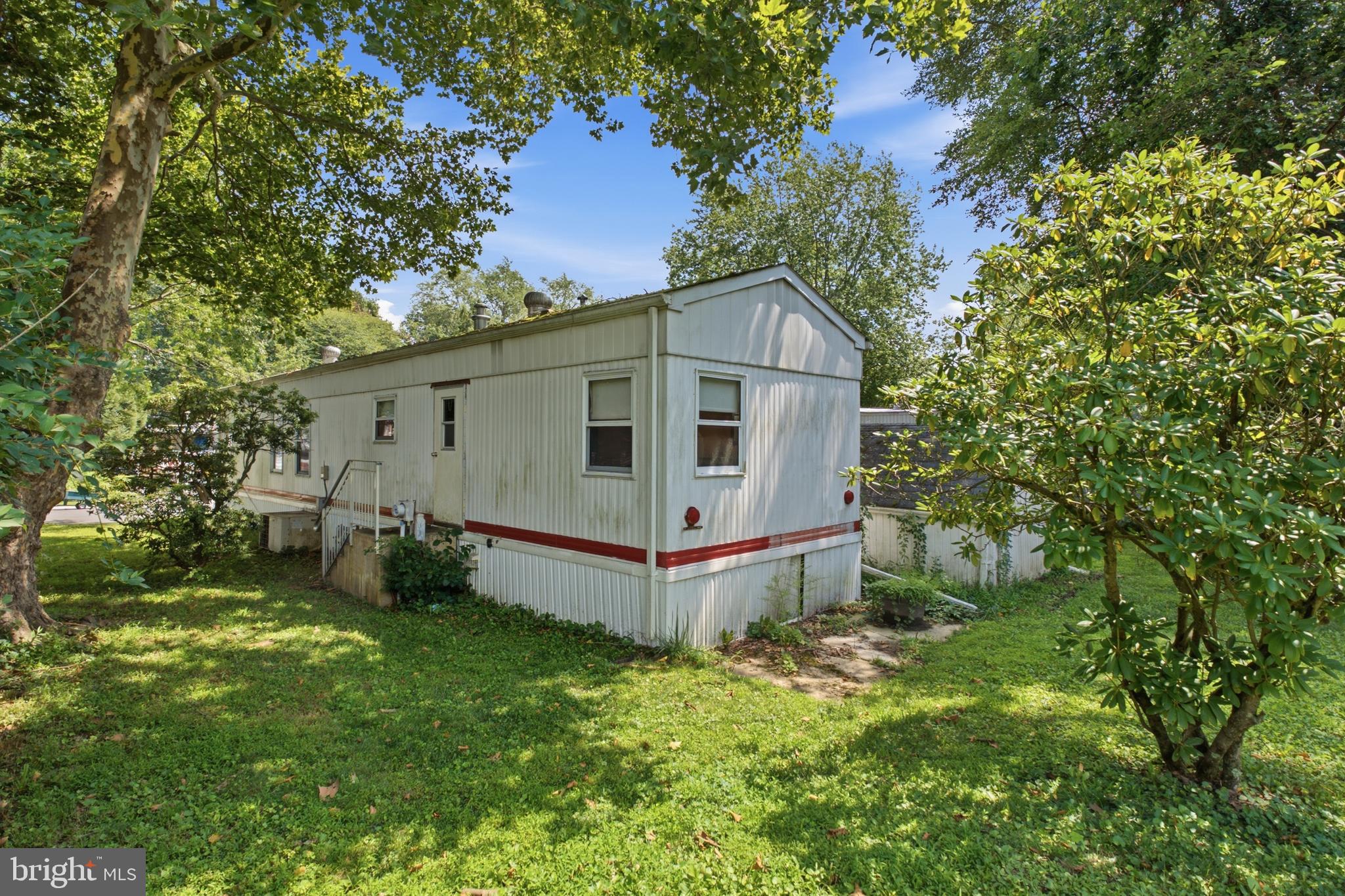 39 ANTONIA DRIVE