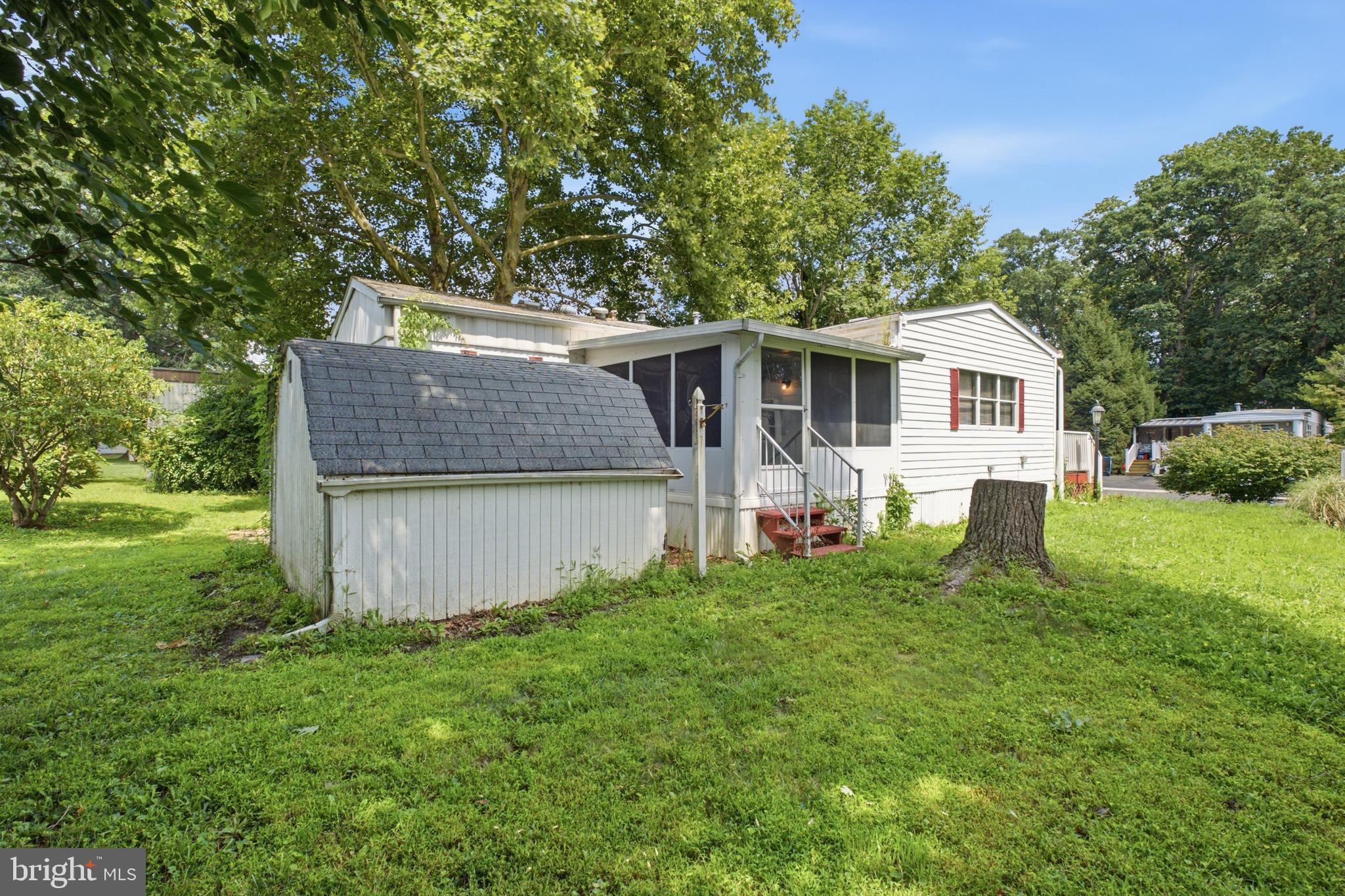 39 ANTONIA DRIVE