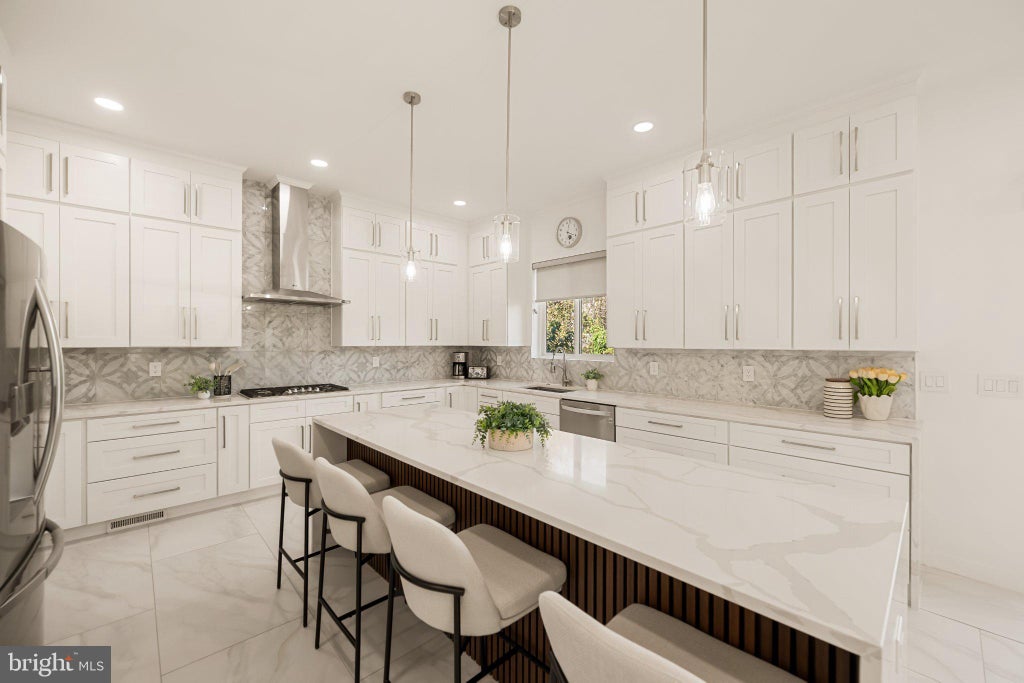 Photo of 1815 Peabody Drive, FALLS CHURCH, VA 22043 (MLS # VAFX2346046)