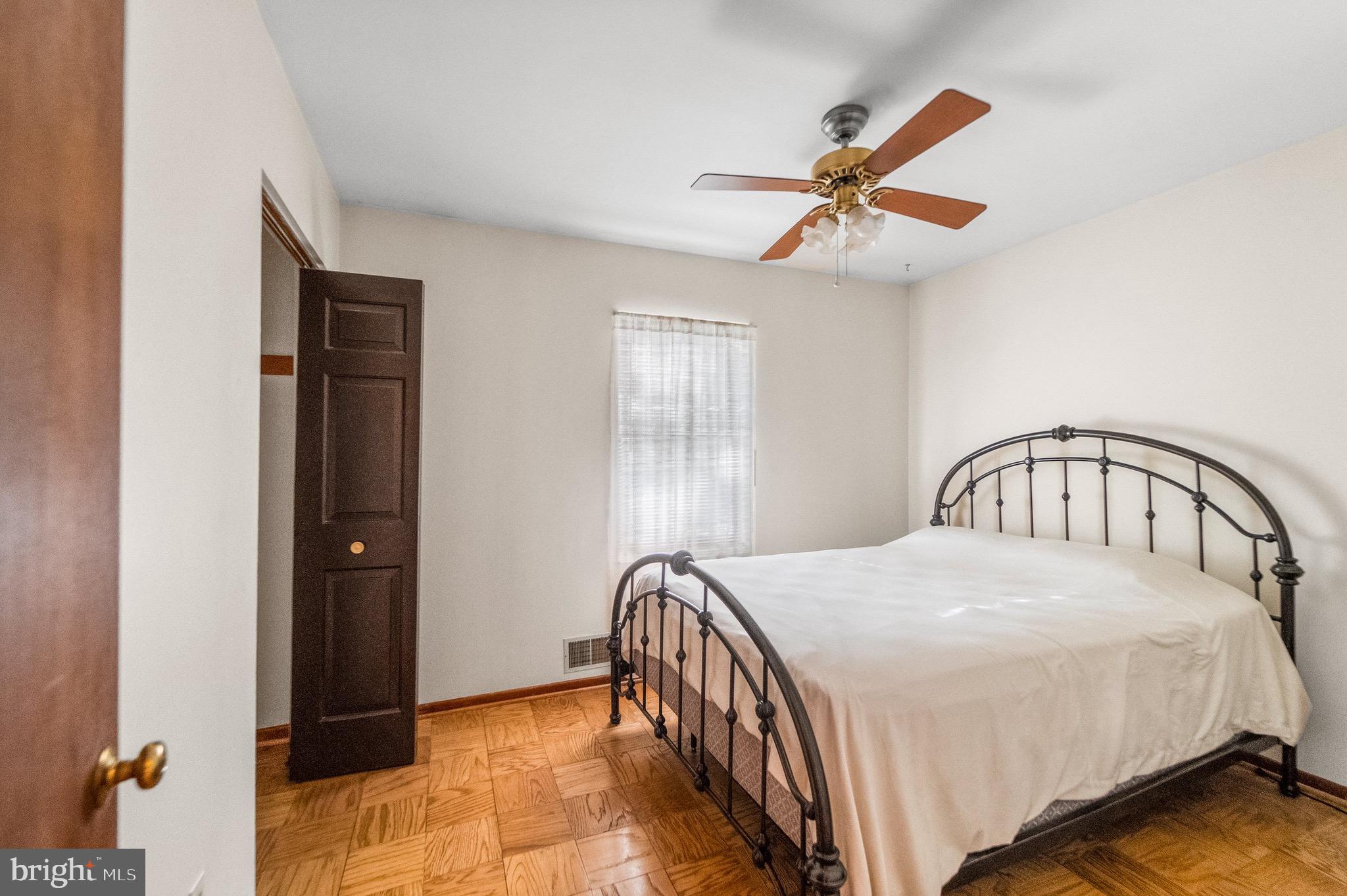 BROADVIEW - Residential