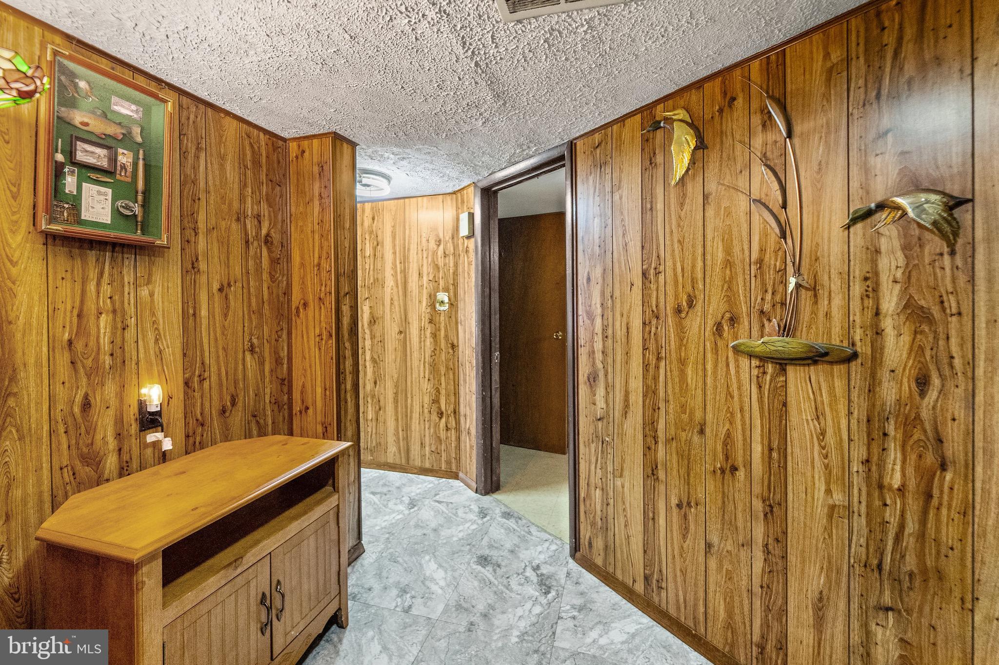 BROADVIEW - Residential