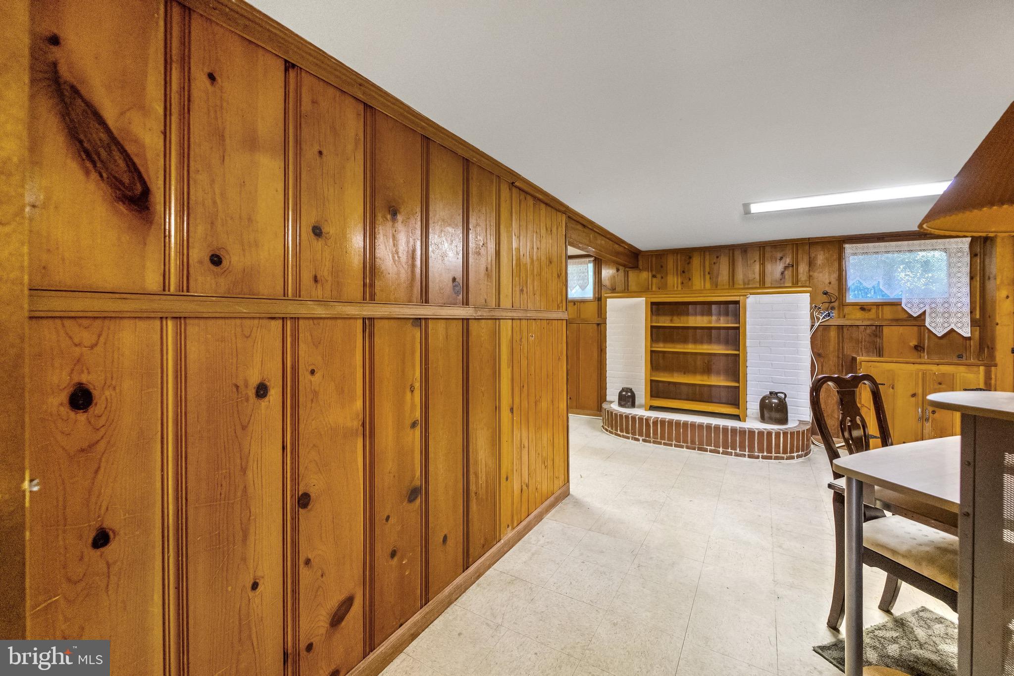 BROADVIEW - Residential