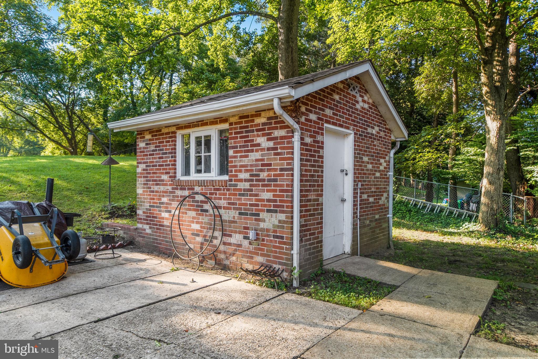 BROADVIEW - Residential