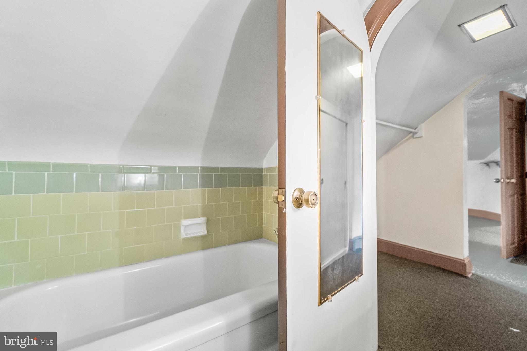 BROADVIEW - Residential