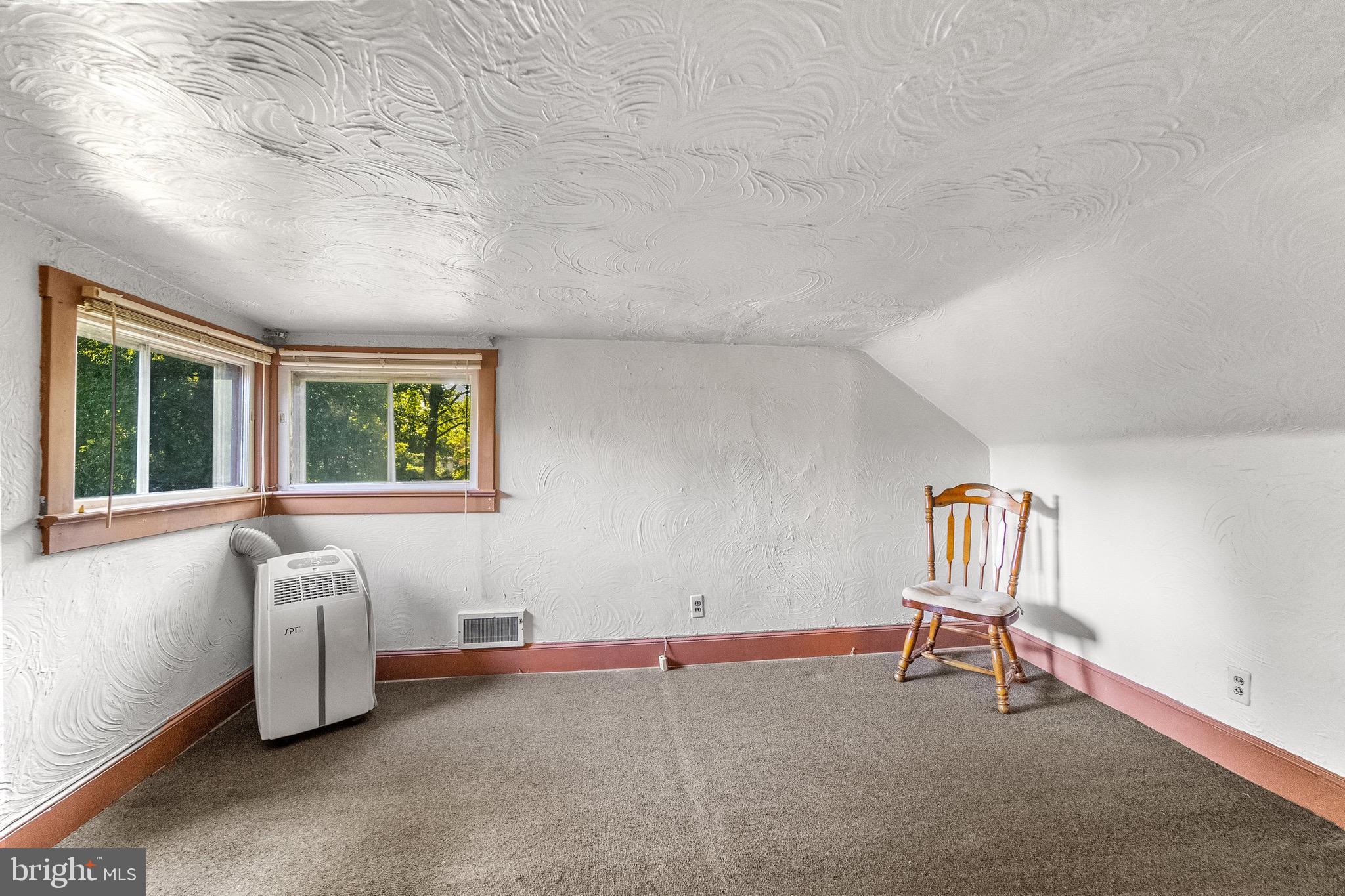 BROADVIEW - Residential