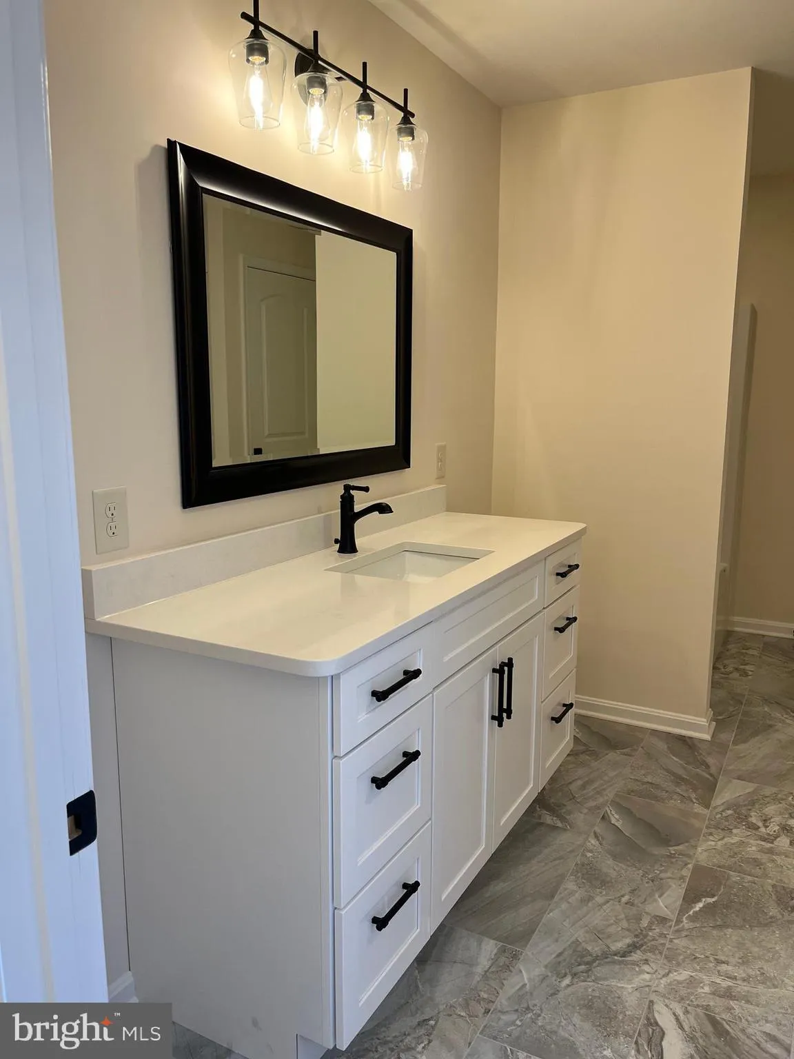 Hagerstown, Maryland 21742, United States, 3 Bedrooms Bedrooms, ,3 BathroomsBathrooms,Residential,Contingent,163981