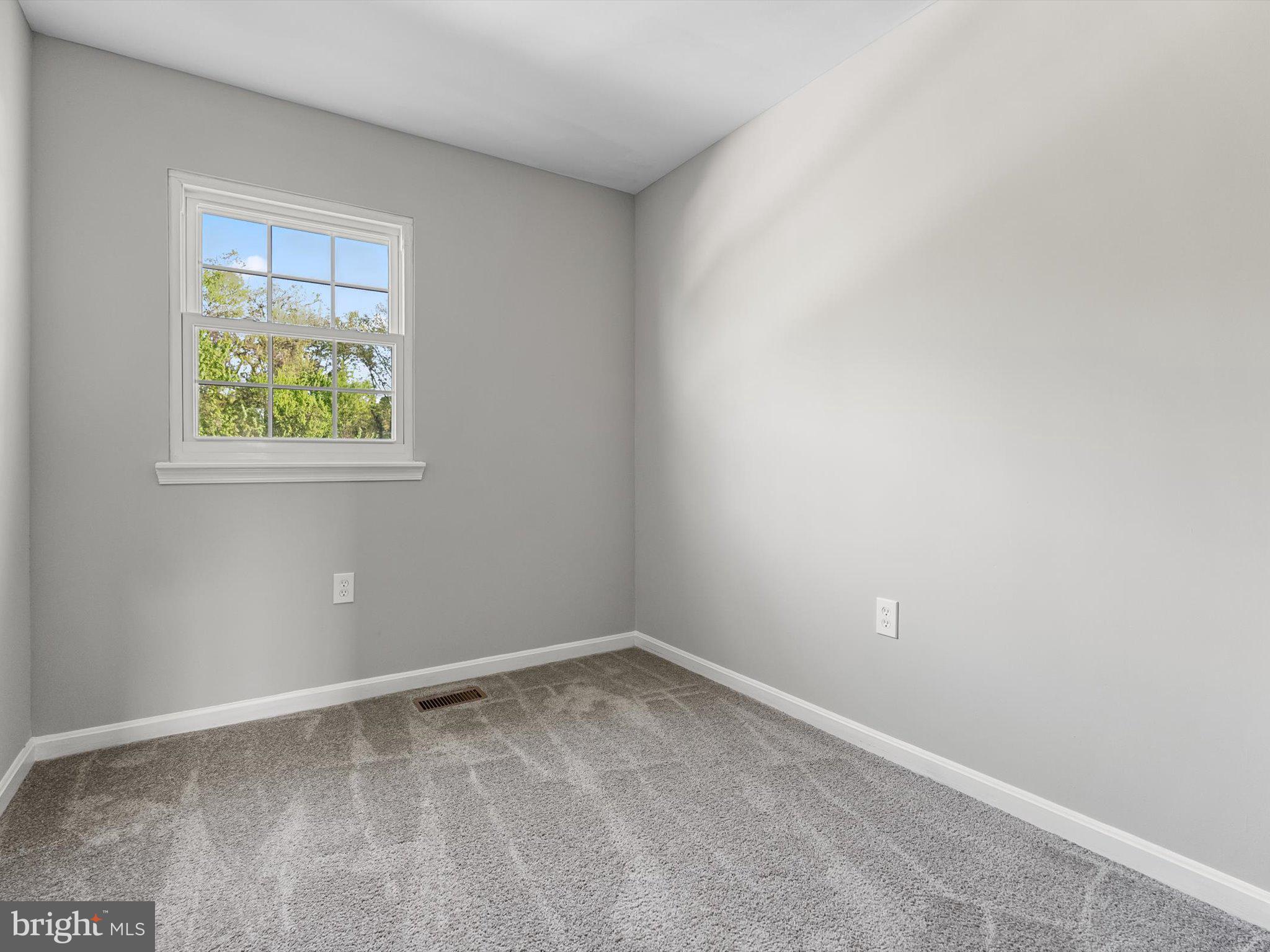 KINGS COURT - Residential