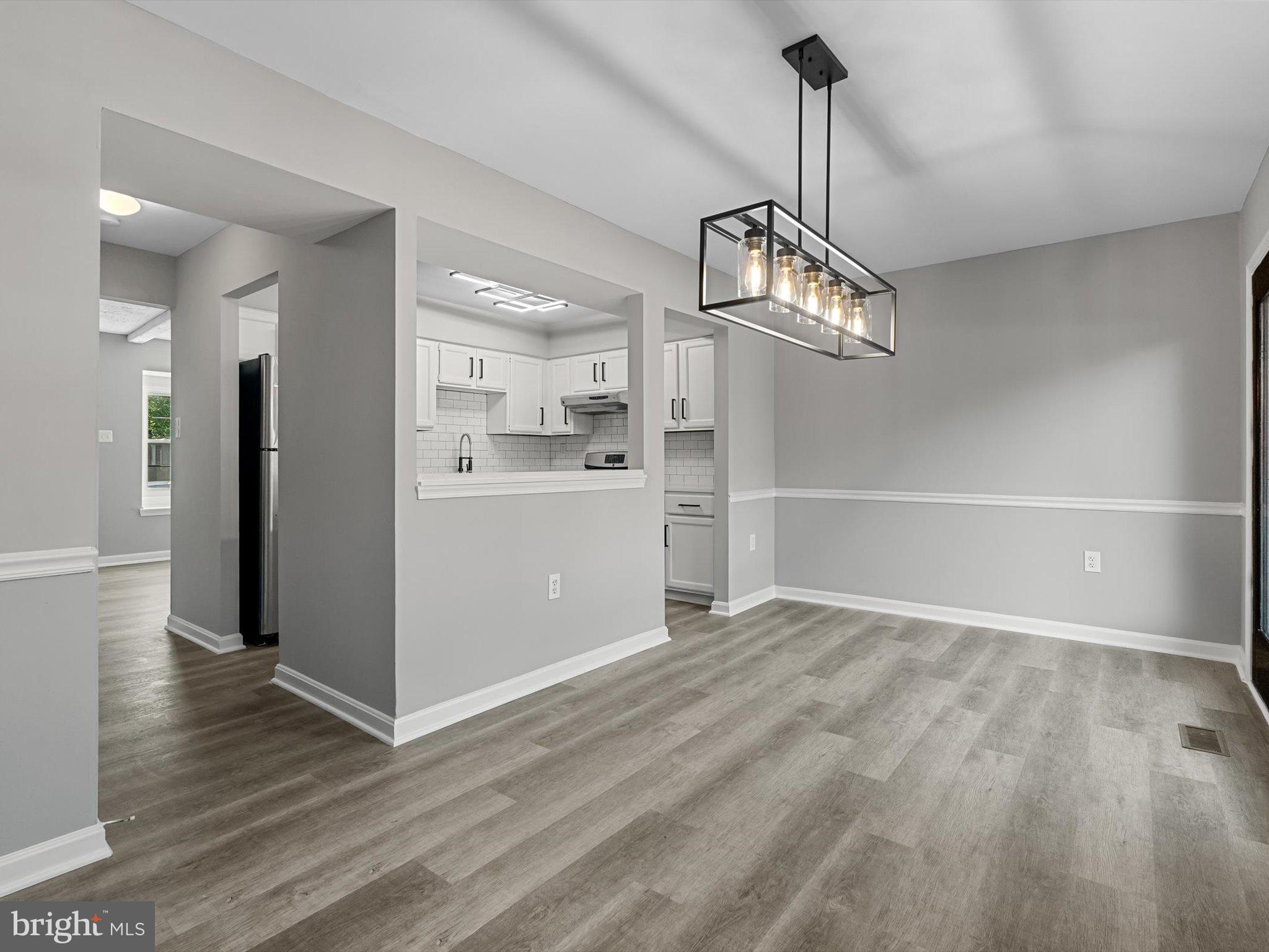 KINGS COURT - Residential